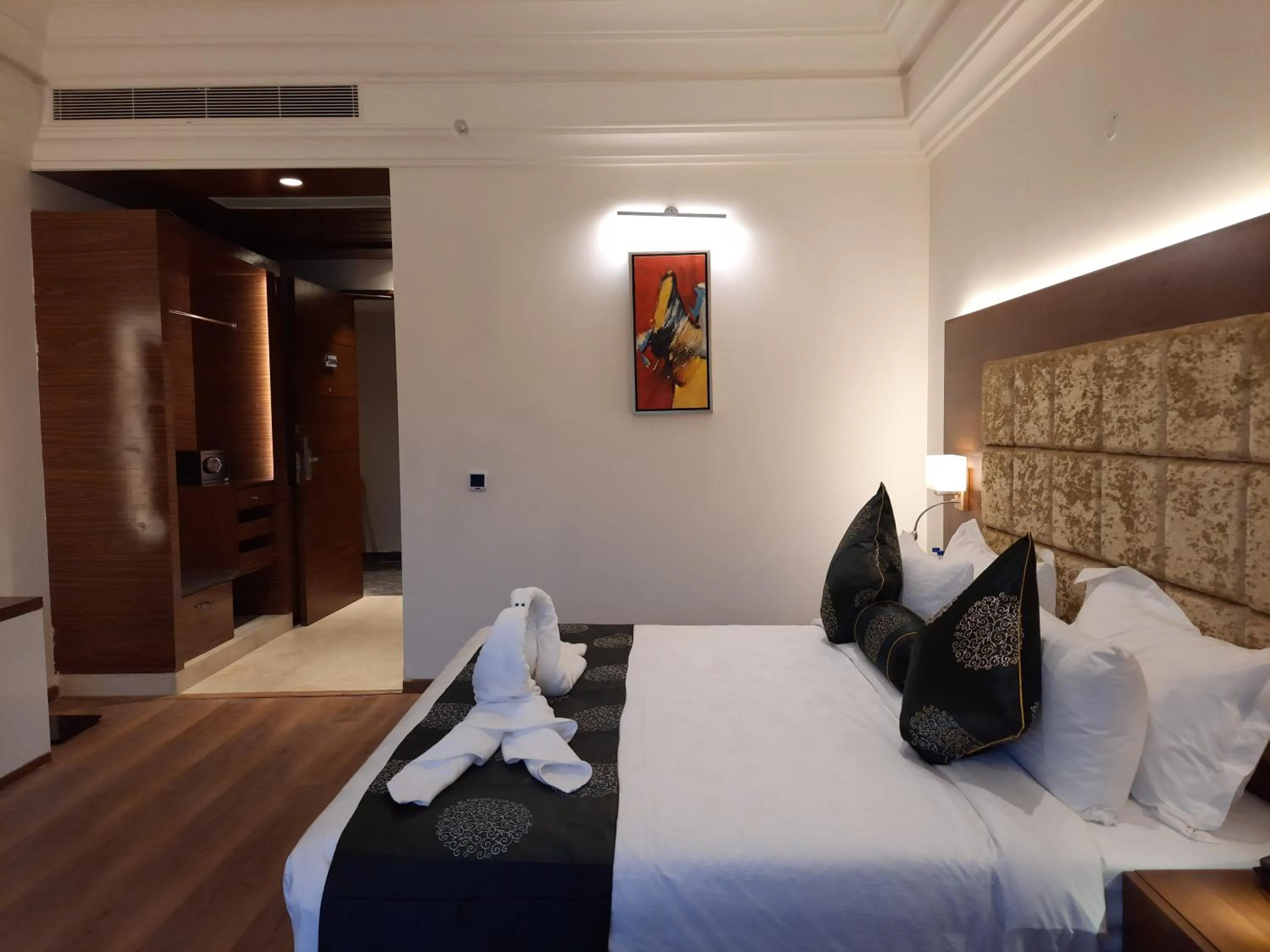 View (from property/room), Bed in Jay Clarks Exotica