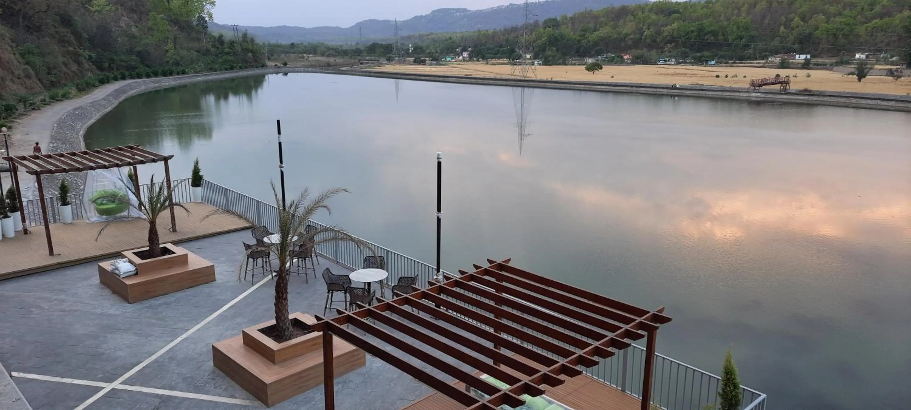 Lake view in Jay Clarks Exotica