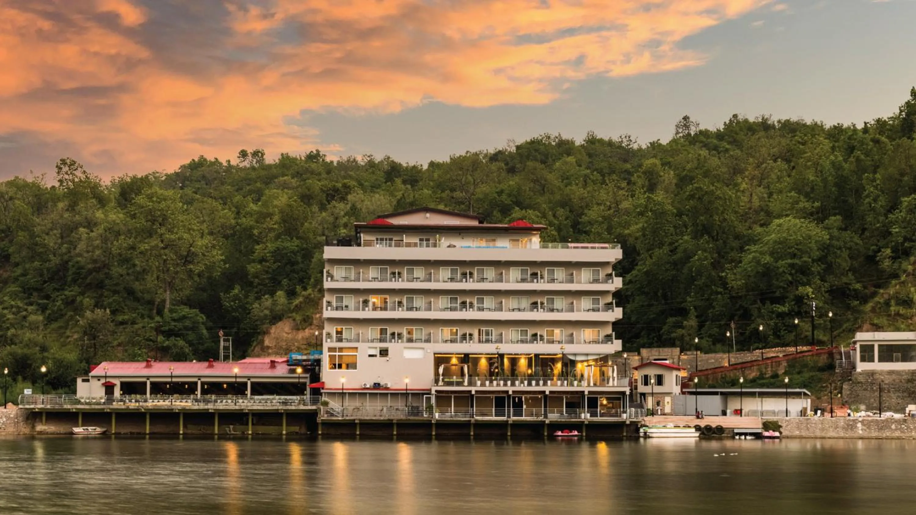 Property building in Jay Clarks Exotica