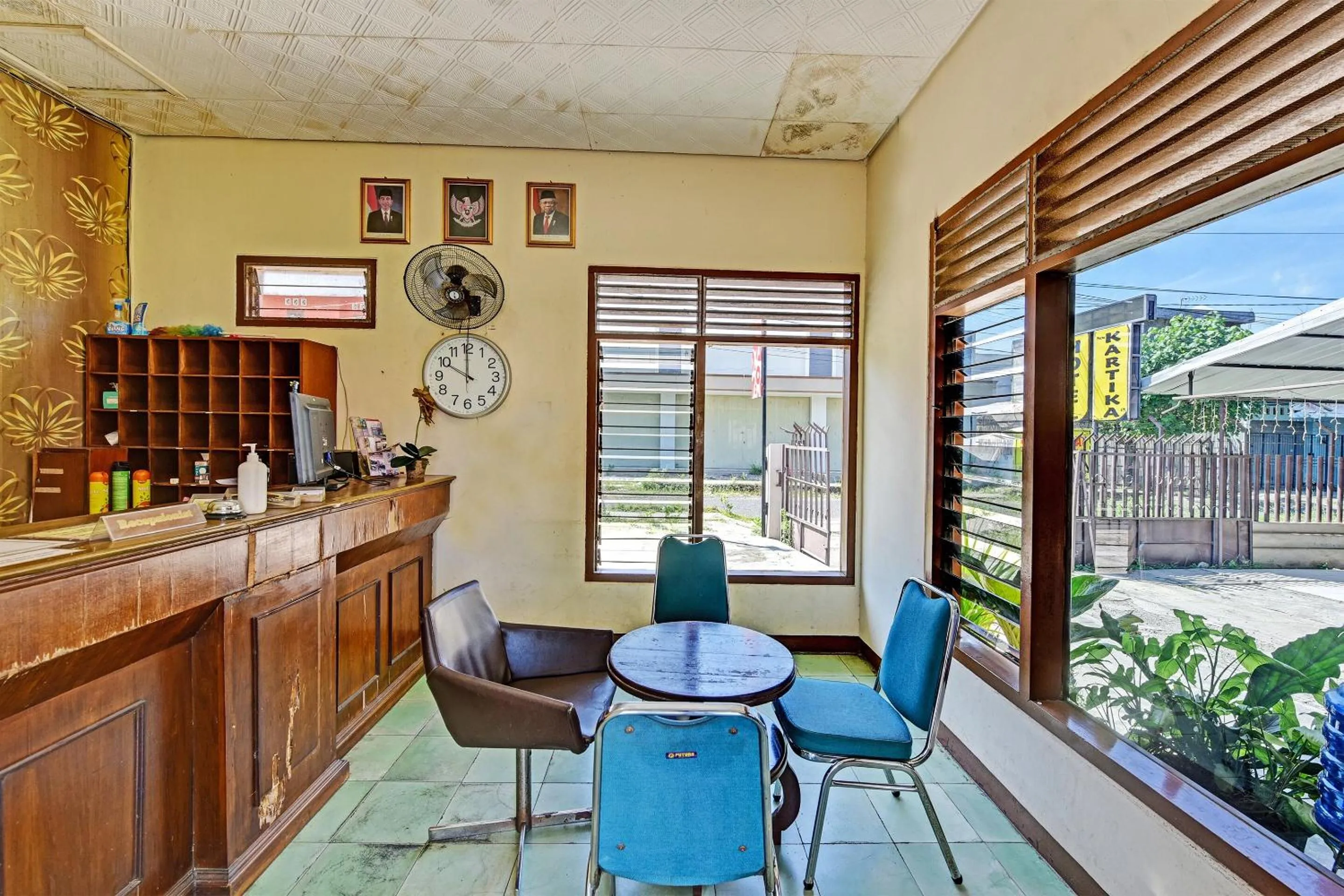 Lobby or reception in OYO 90443 Hotel New Kartika In