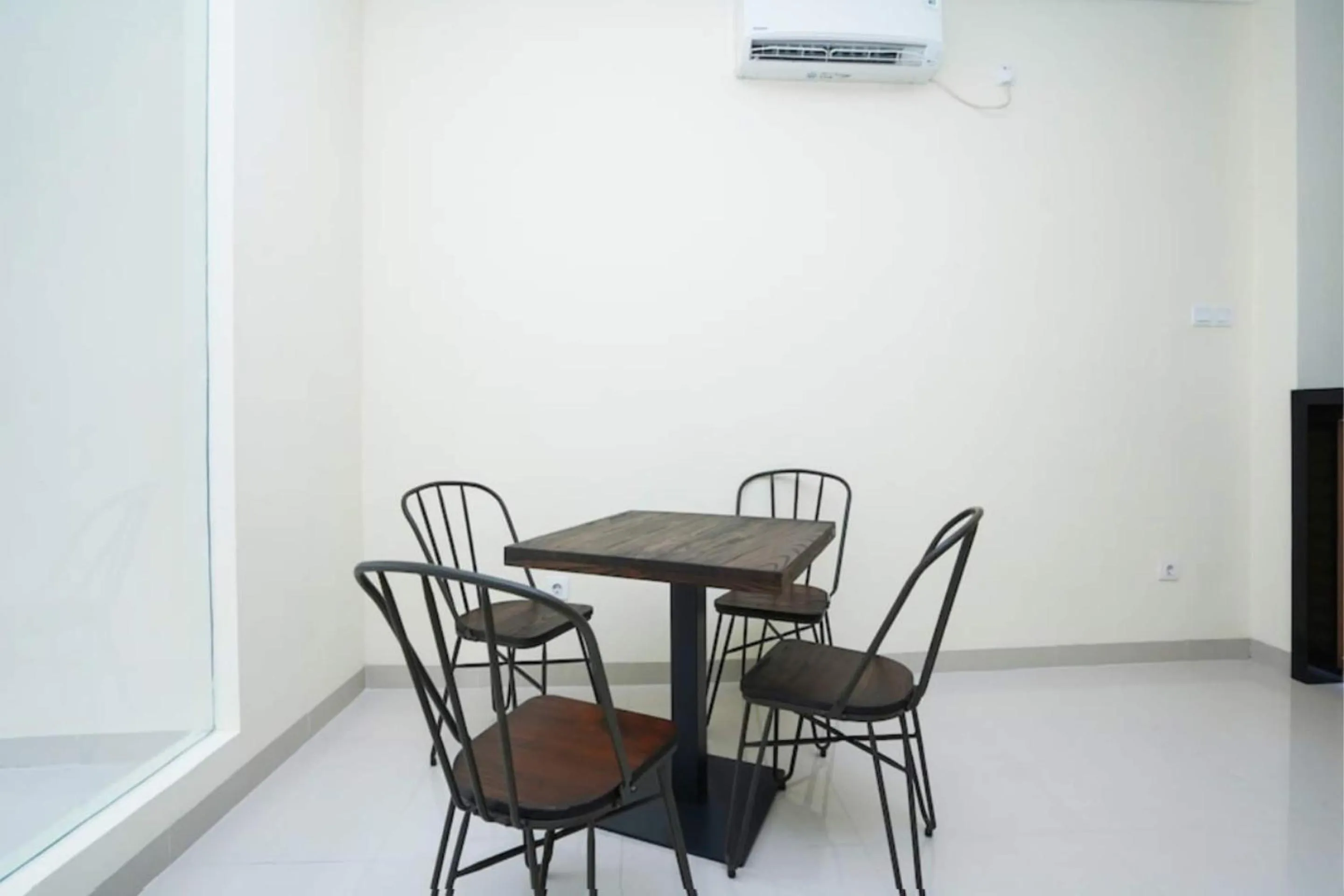 Lobby or reception in Hotel O Dkp 32