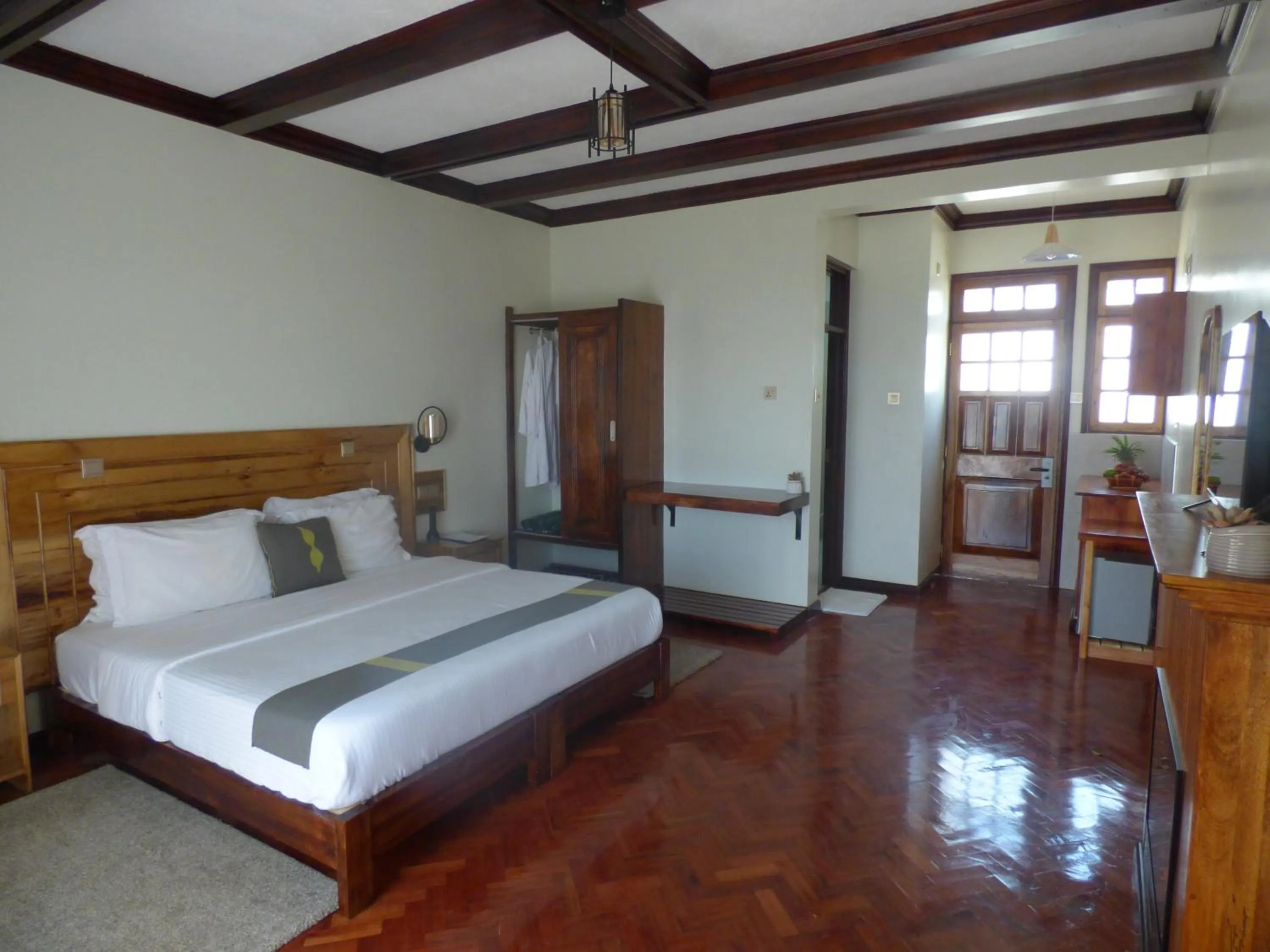 Bedroom, Bed in Le Pristine Wellness and Healing Hotel