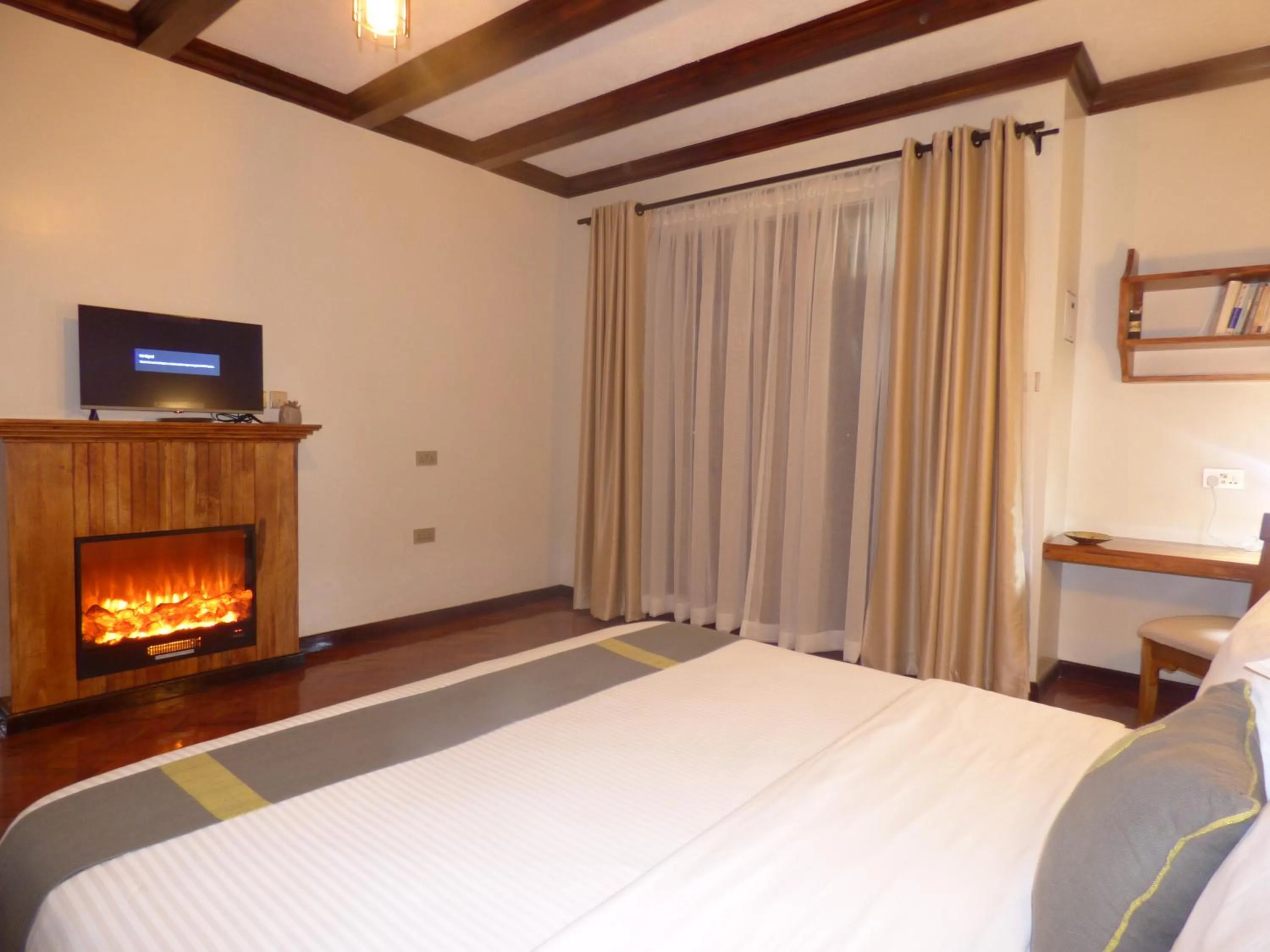 Bed in Le Pristine Wellness and Healing Hotel