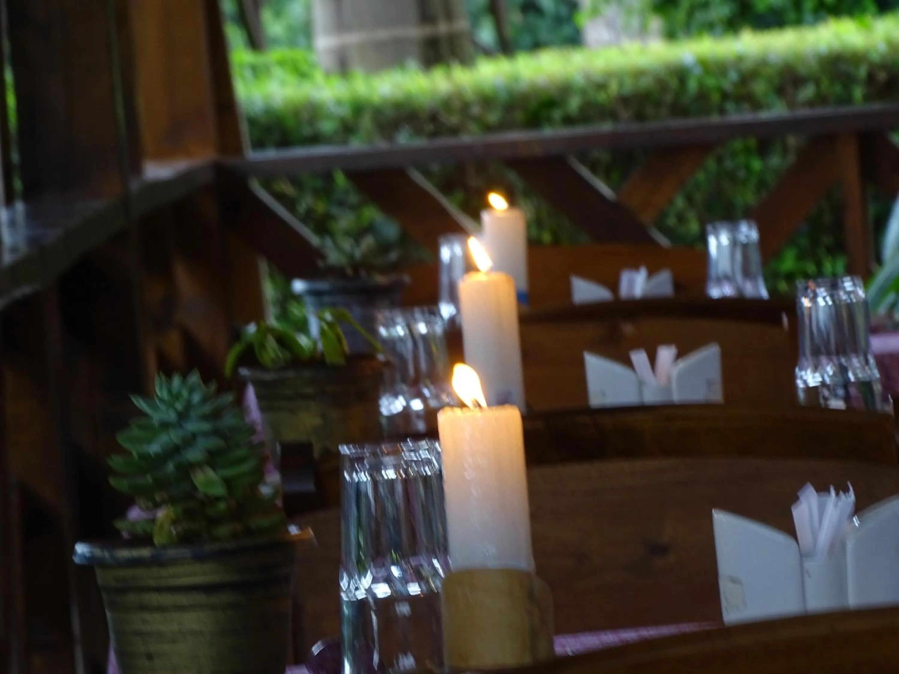 Restaurant/places to eat in Le Pristine Wellness and Healing Hotel