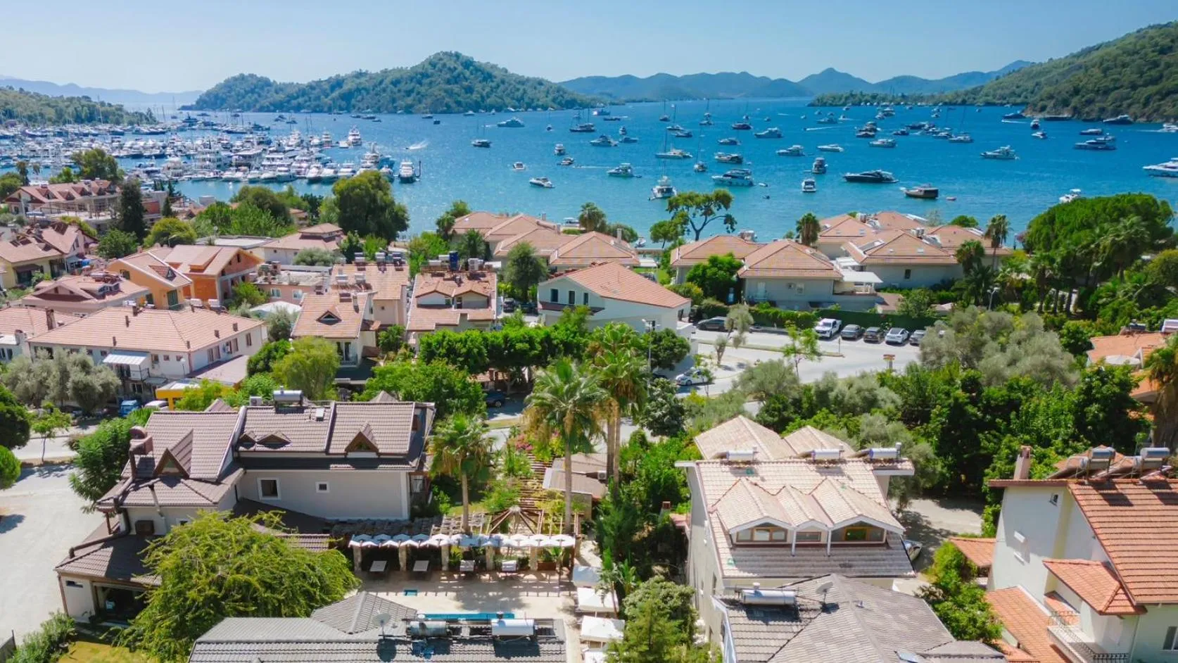 Property building in WEST HOUSE EXCLUSIVE HOTEL