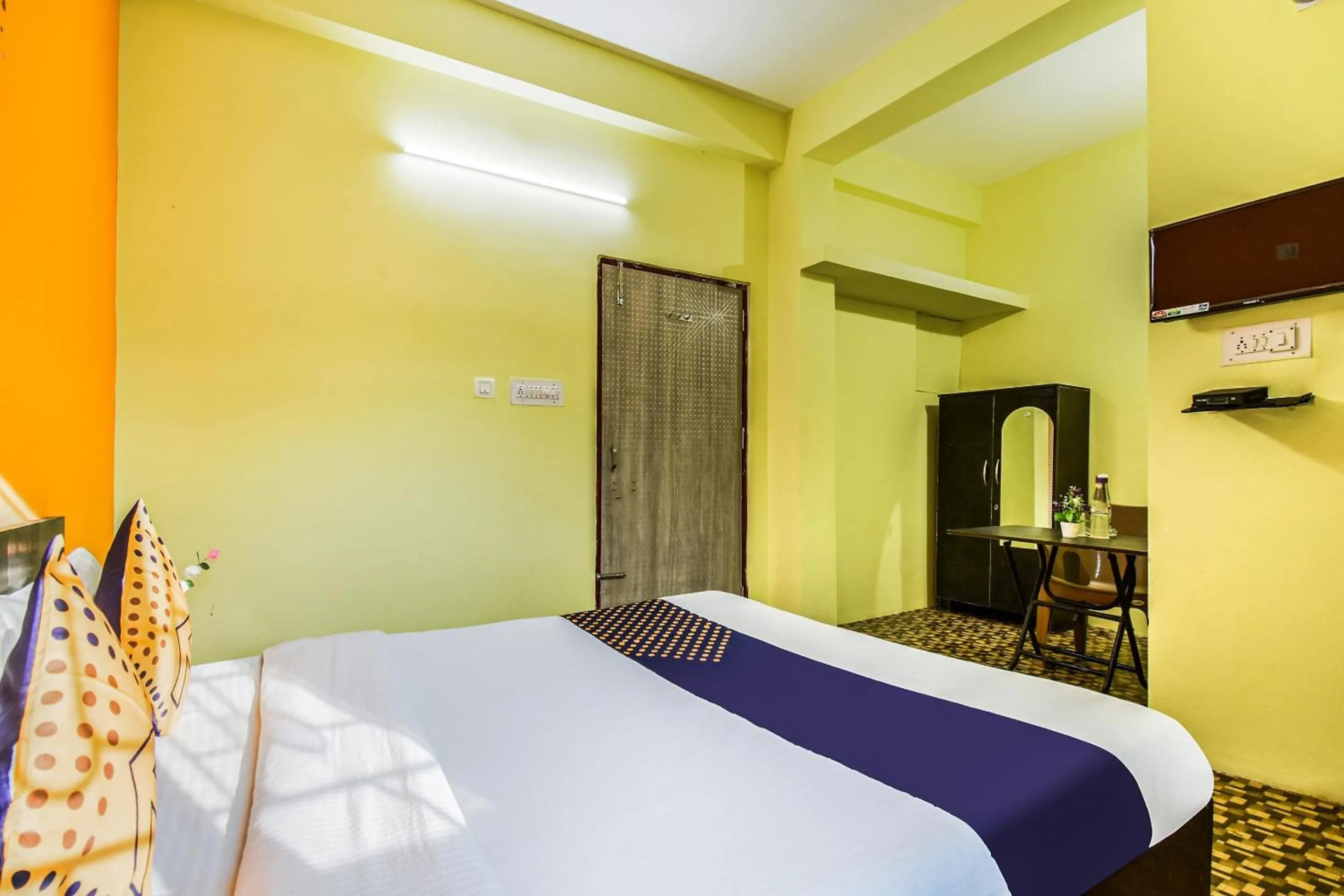 Bedroom, Bed in SPOT ON M R Plaza