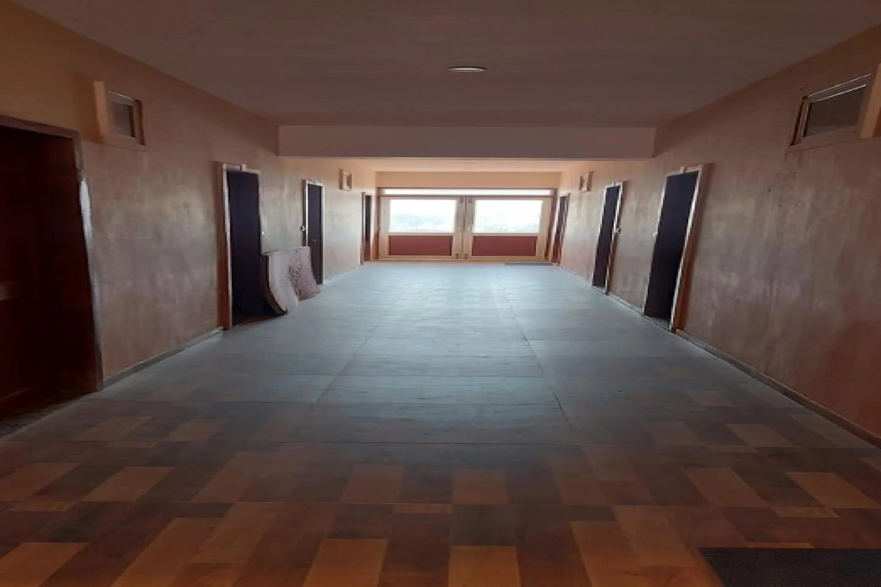 Lobby or reception in SPOT ON by OYO Shyam Dharamshala