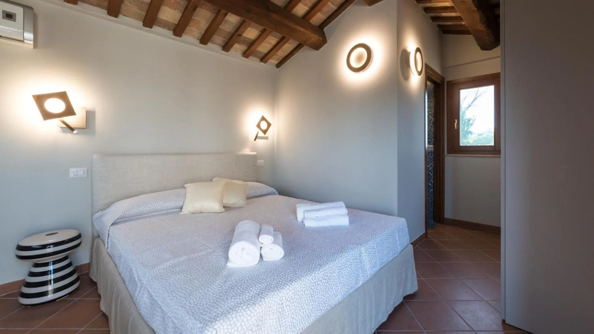 Other, Bed in Borgo Da Monte 8, Emma Villas