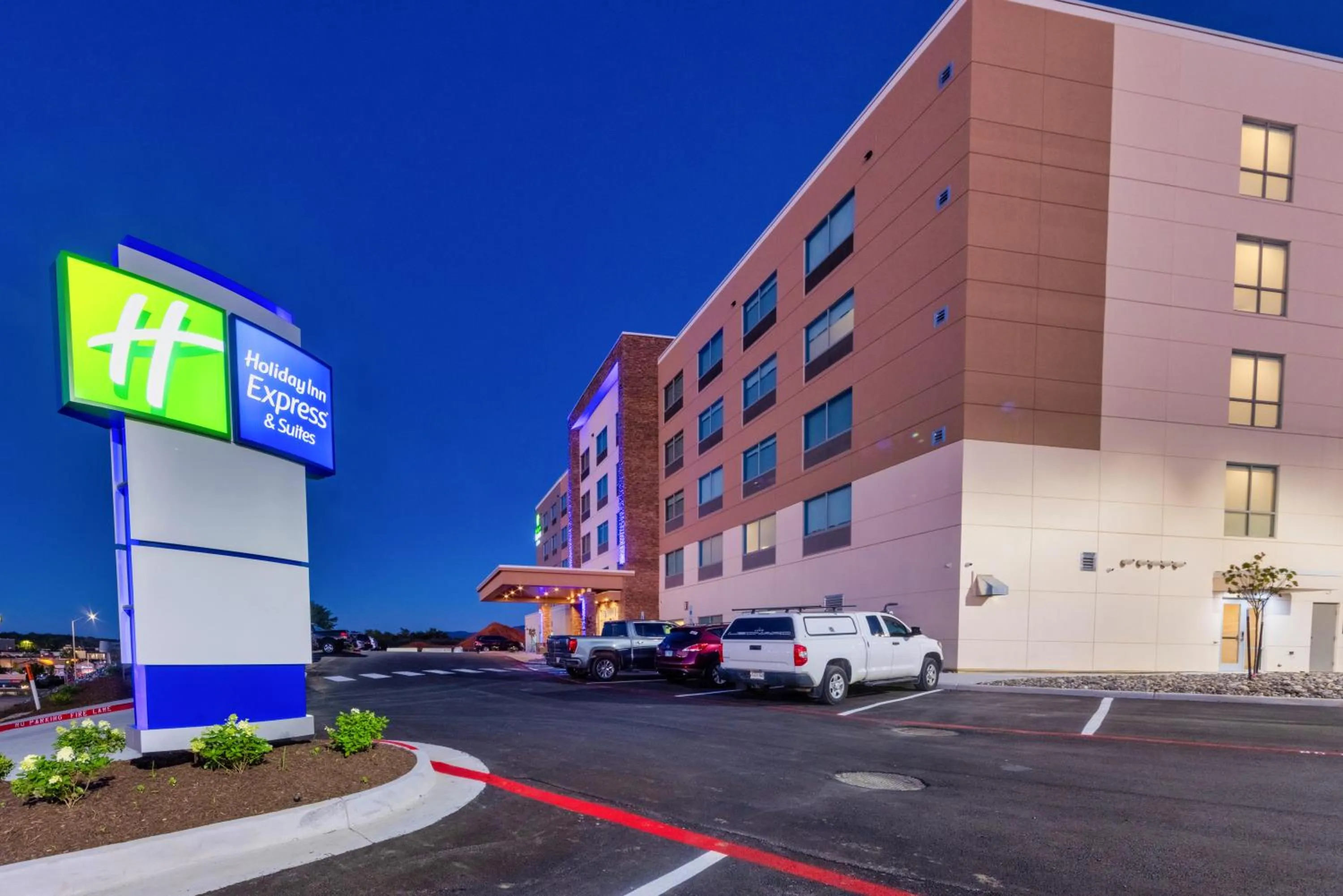 Property building in Holiday Inn Express & Suites - Harrisonburg University Area by IHG