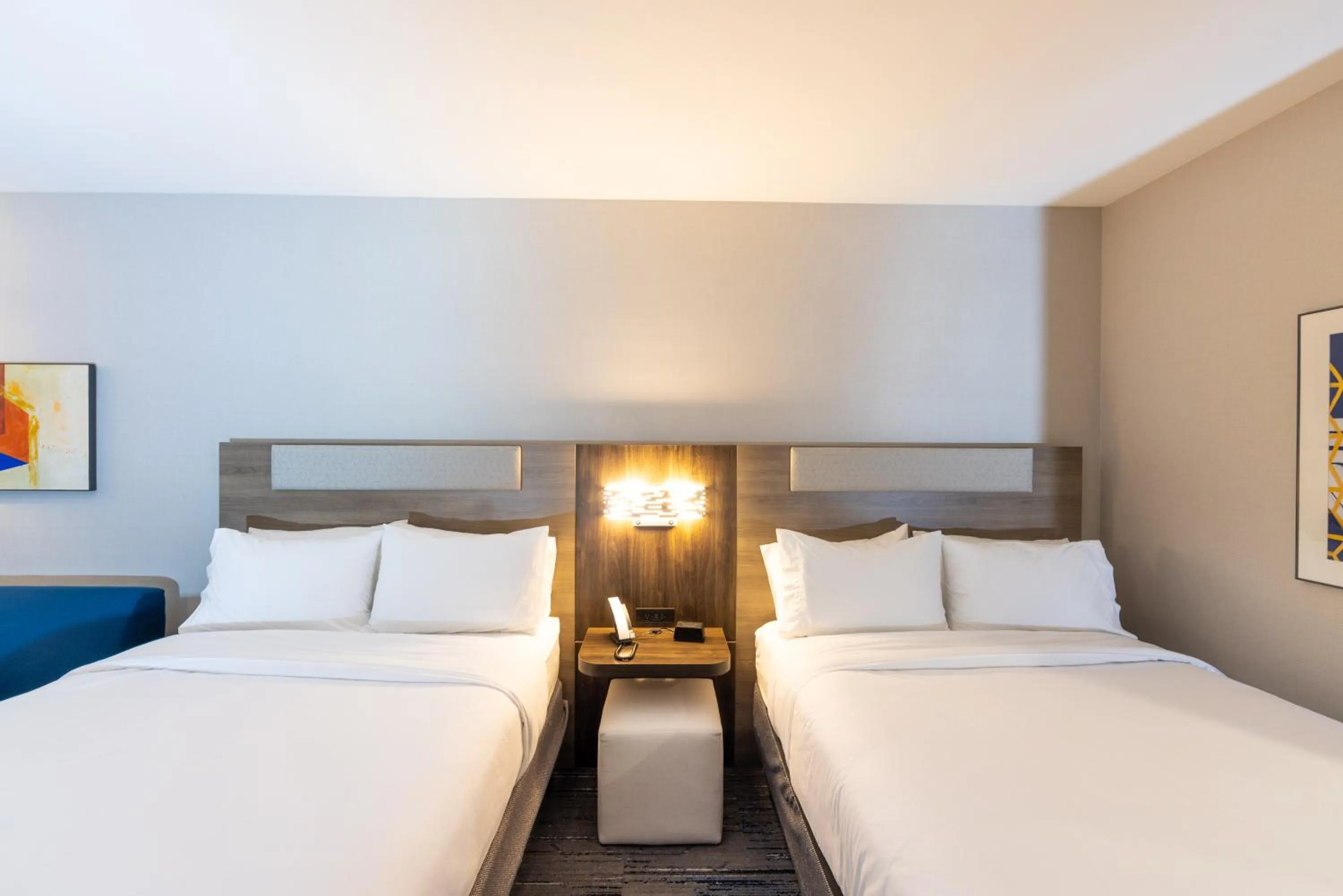 Bed in Holiday Inn Express & Suites - Harrisonburg University Area by IHG