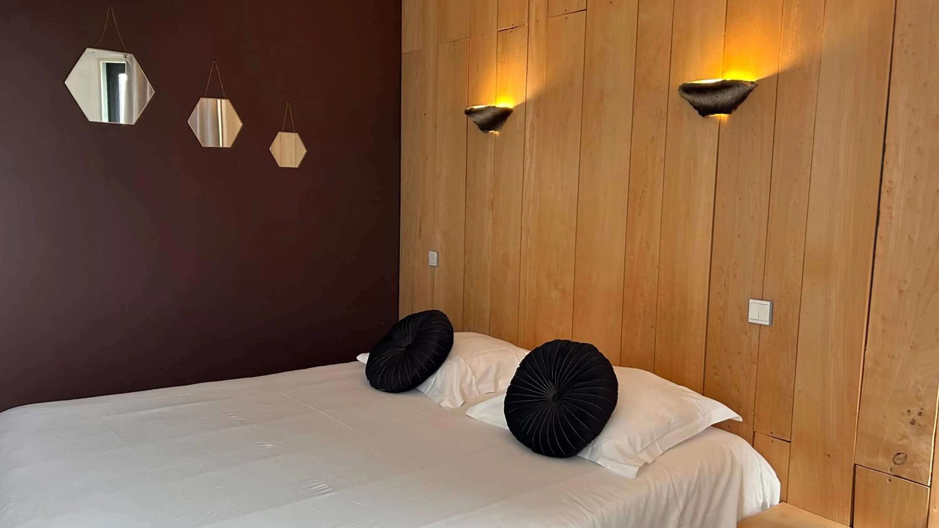 Bed in Fasthotel L'Eldorado