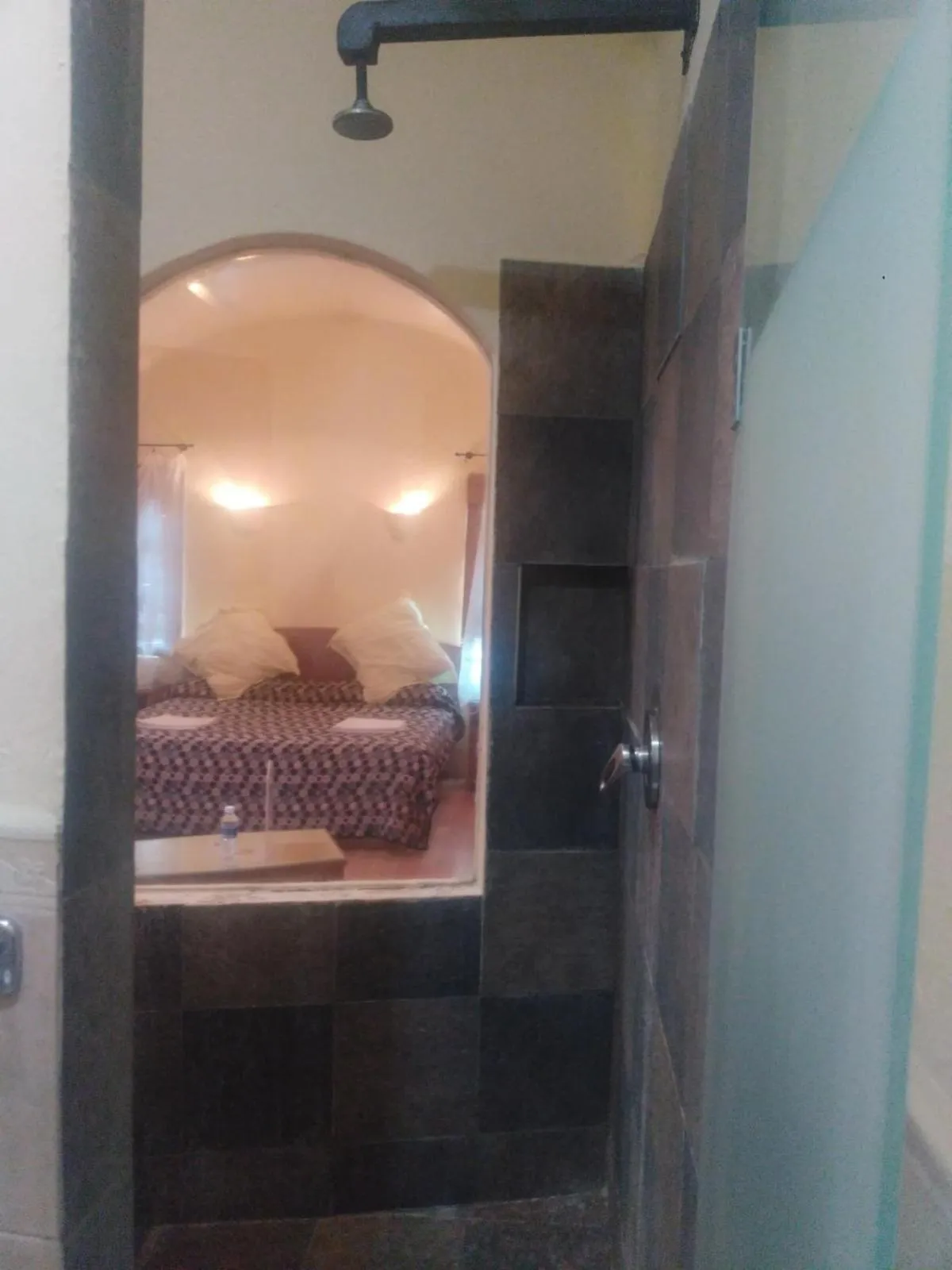 Bathroom, Bed in Motel Mykonos