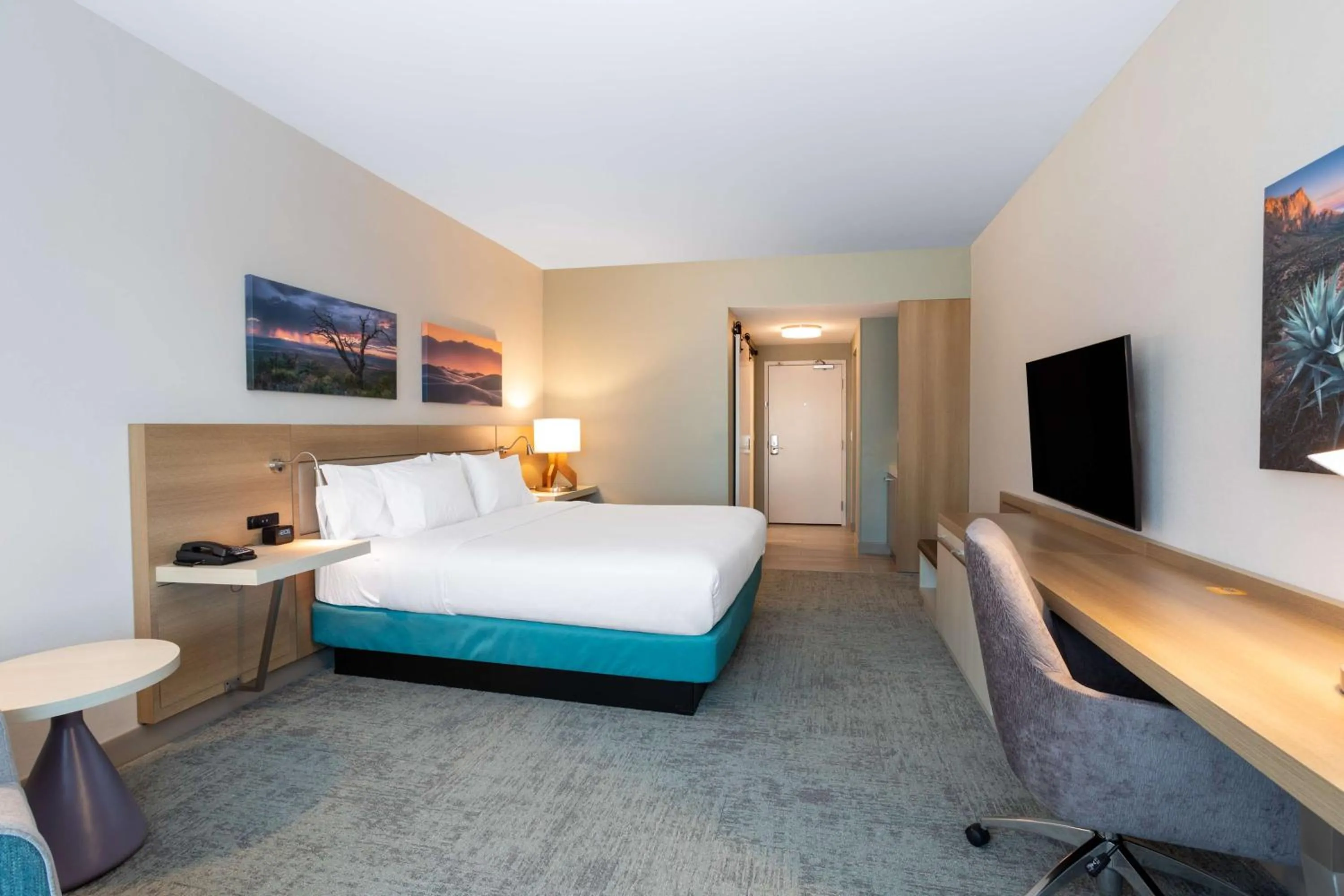 Bedroom, Bed in Hilton Garden Inn Albuquerque Downtown, Nm