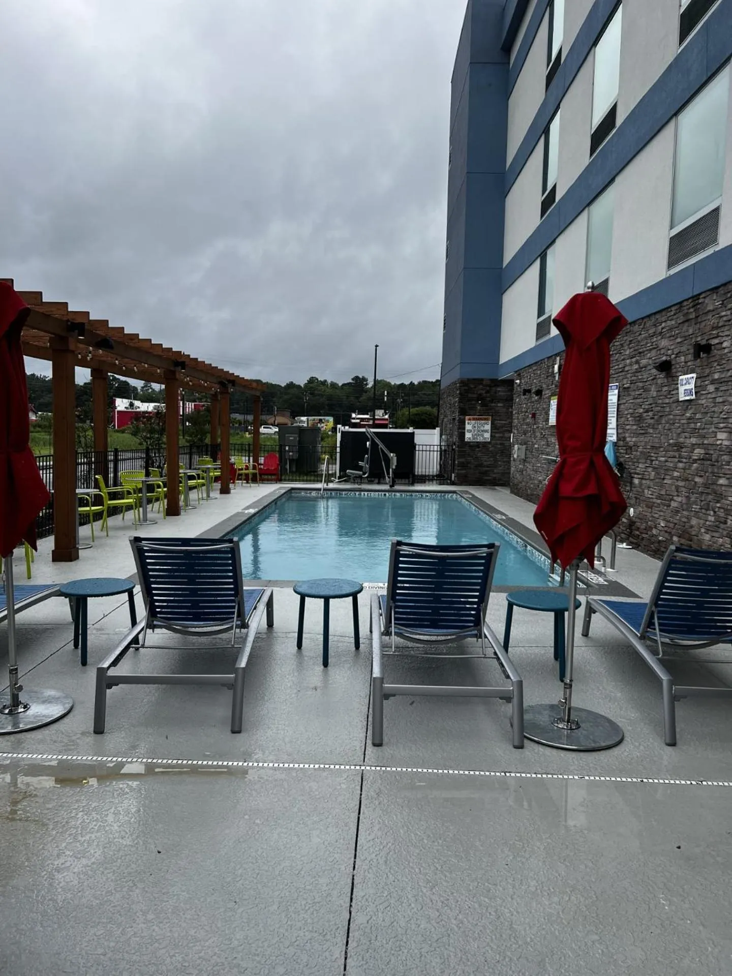 Seating area in Home2 Suites By Hilton Hinesville