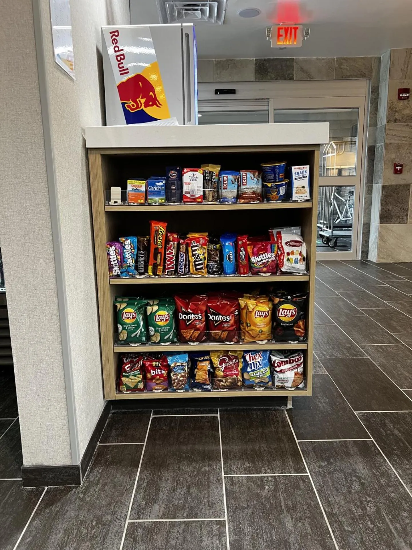 On-site shops in Home2 Suites By Hilton Hinesville