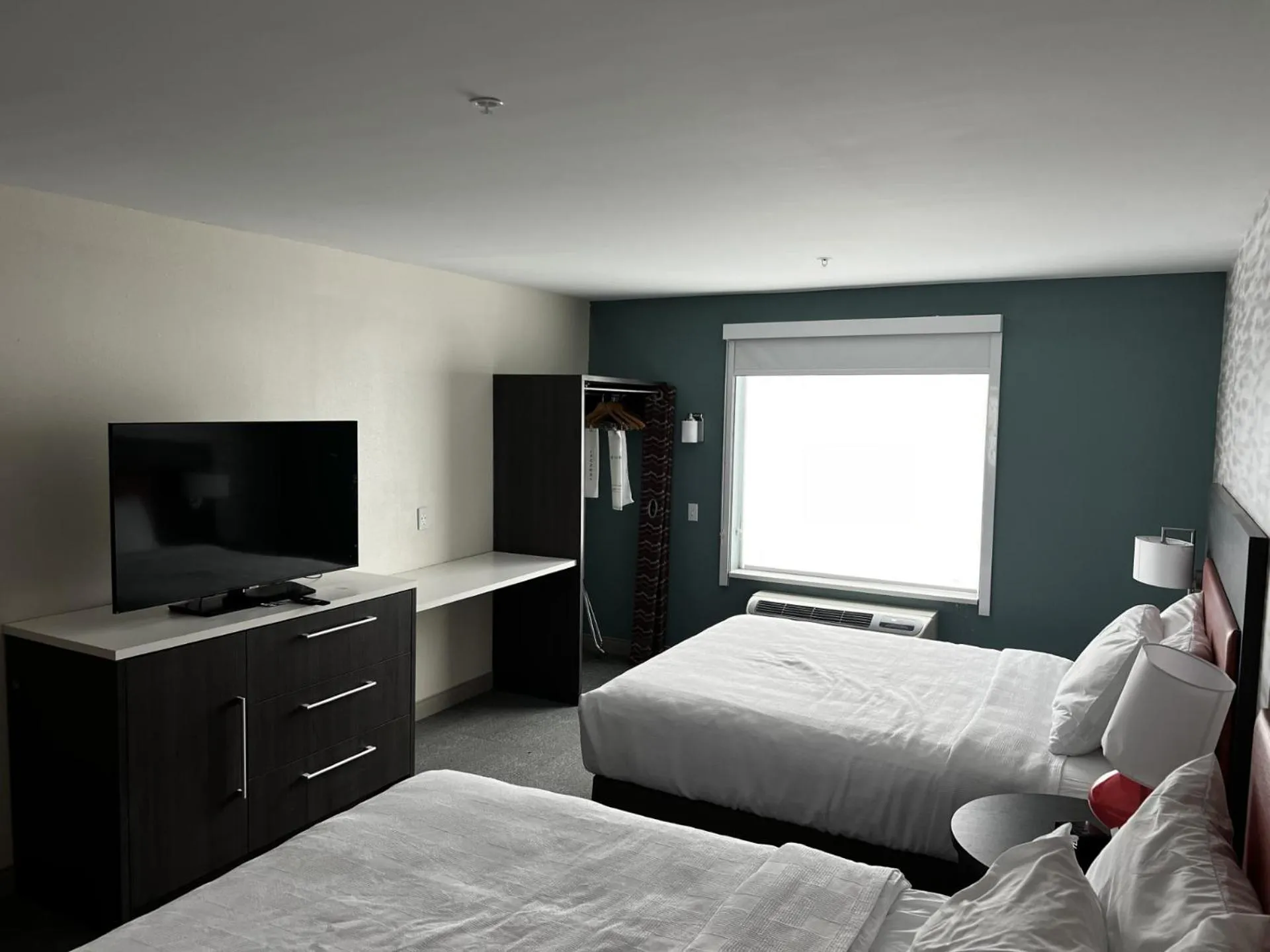 Bed in Home2 Suites By Hilton Hinesville