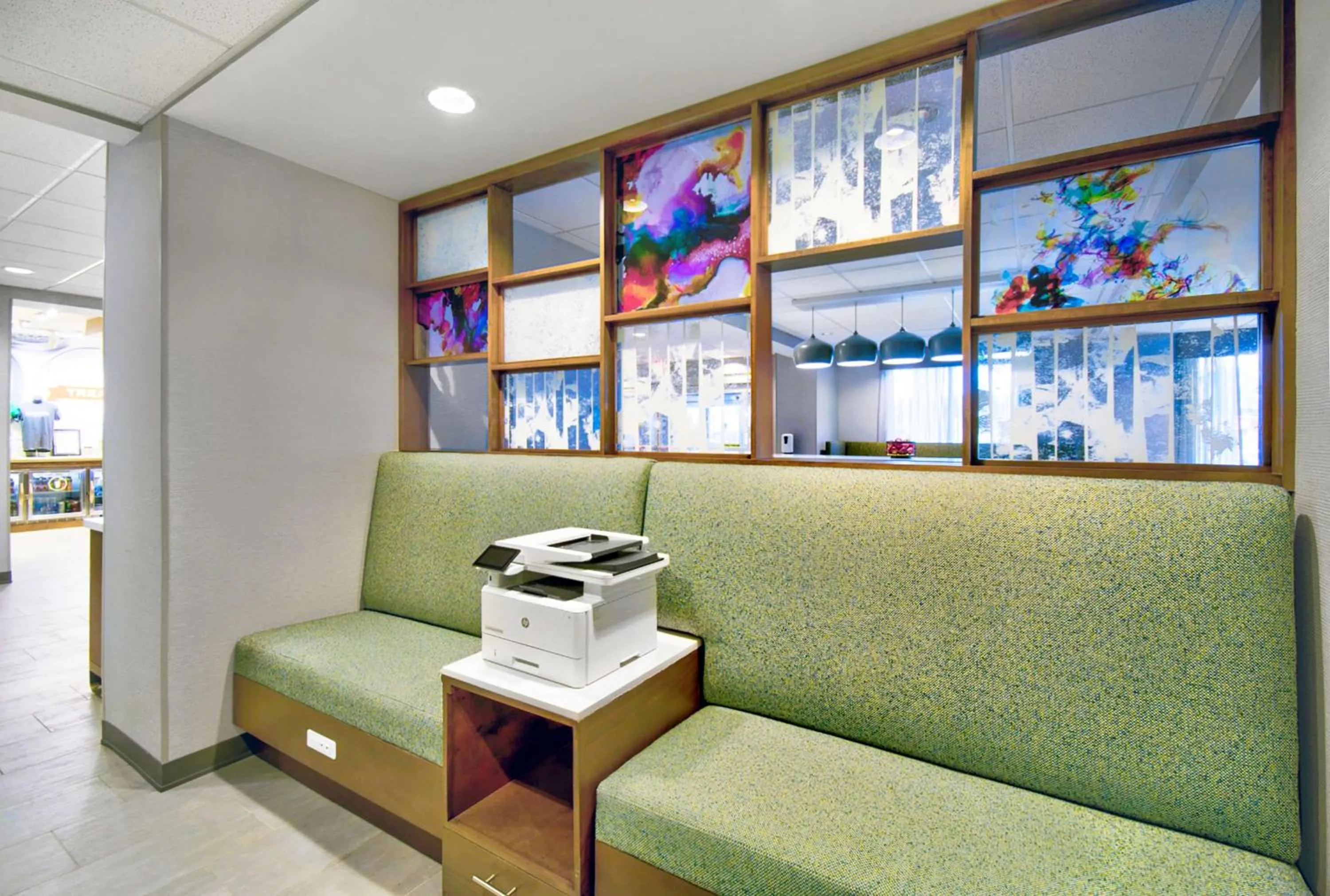 Business facilities in Hampton Inn Abingdon, Va