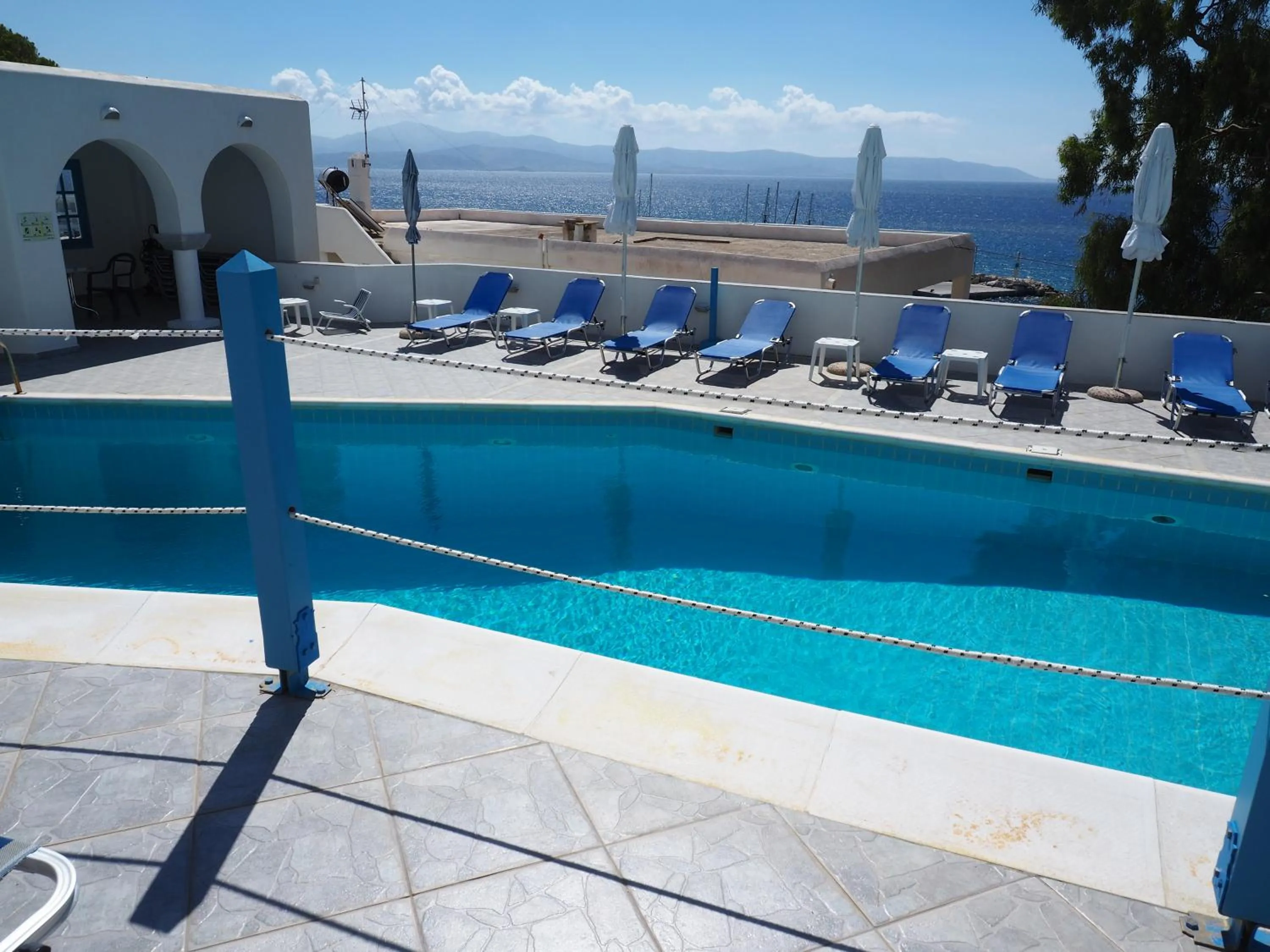 Swimming pool in Arkas Inn