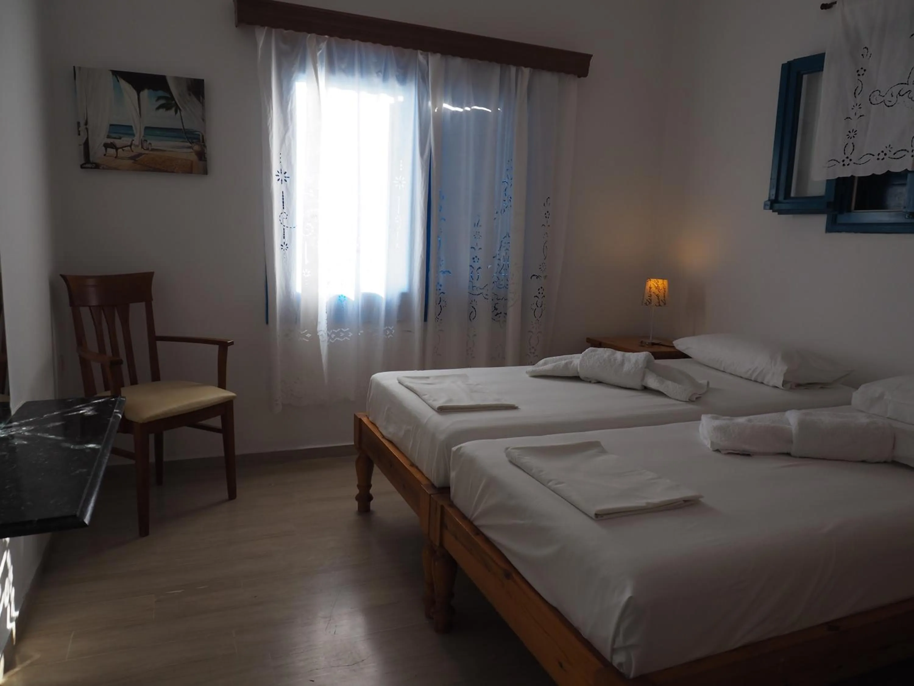 Photo of the whole room, Bed in Arkas Inn