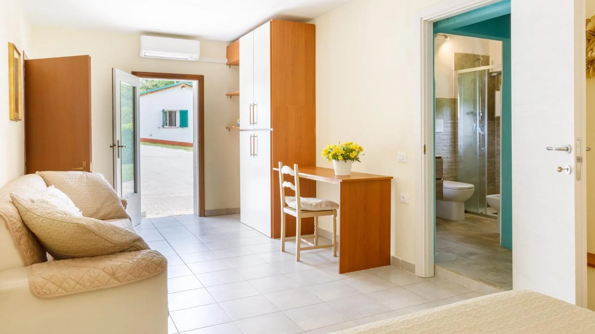 LA VILLA DINA 10, Emma Villas