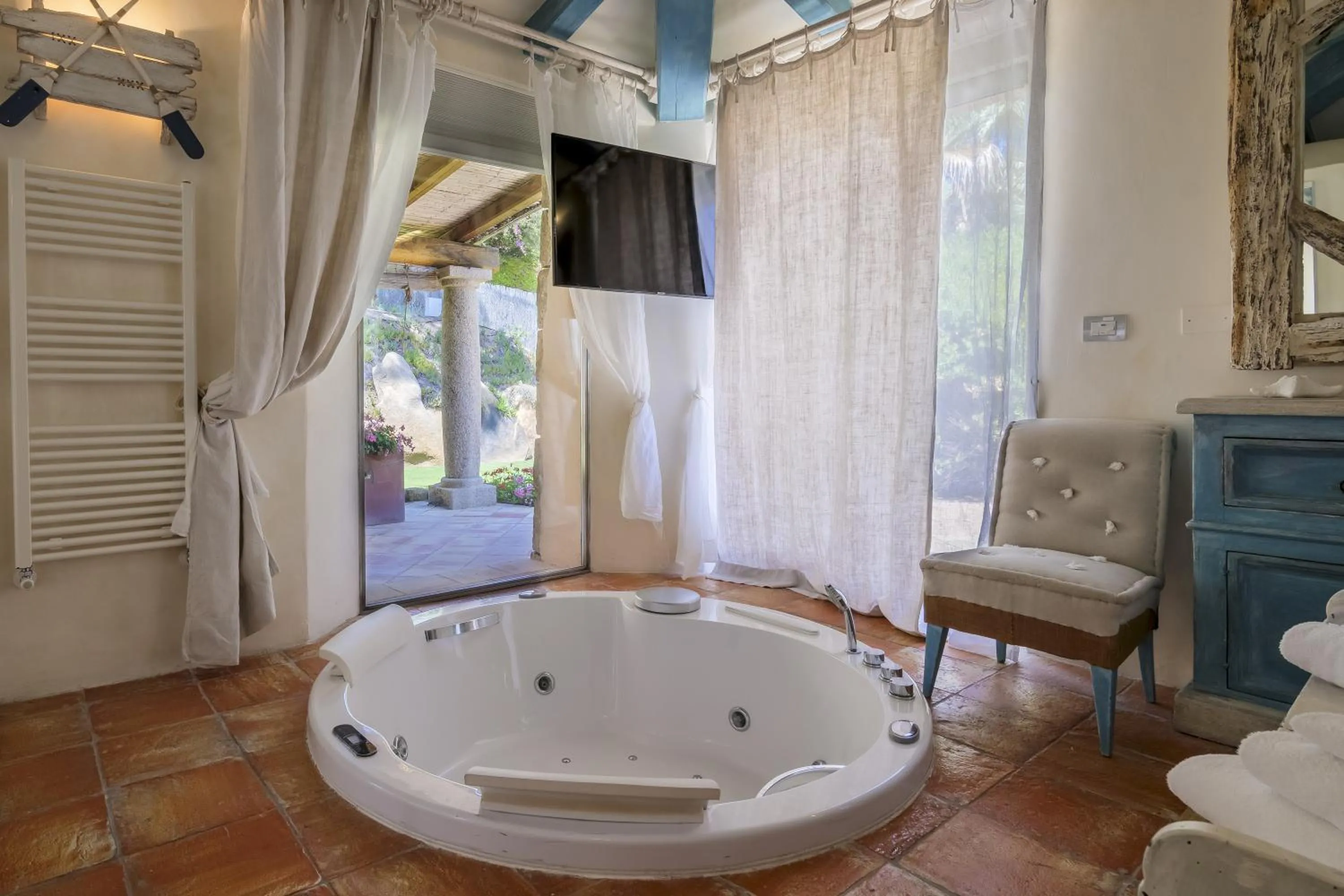VILLA PADULELLA 8&2, Emma Villas