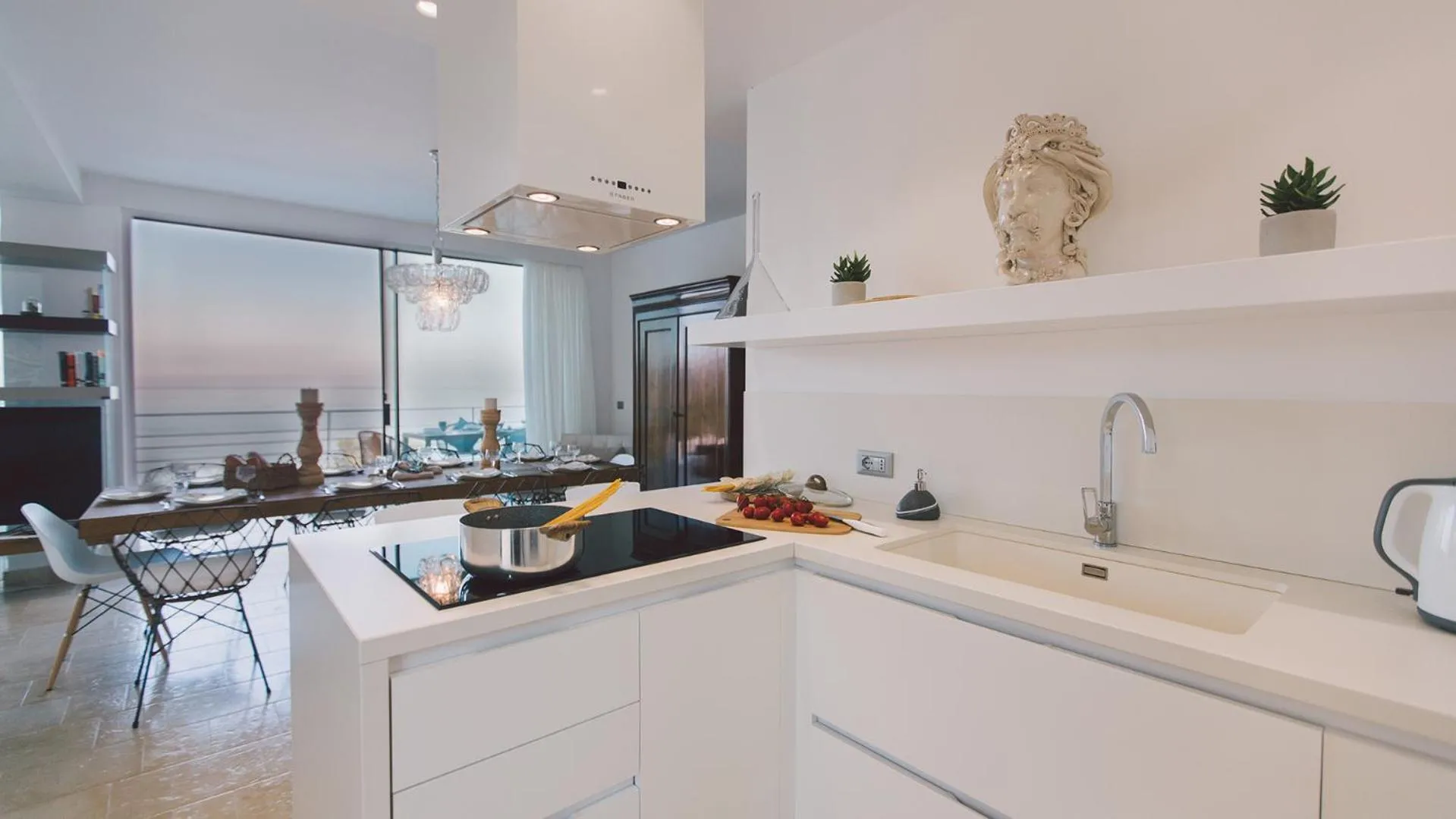 Kitchen or kitchenette in Villa Triscele 10, Emma Villas