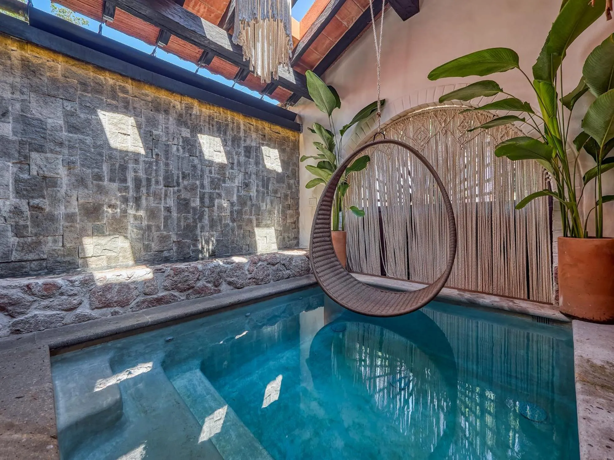Swimming pool in Maxwell Residences at Indah