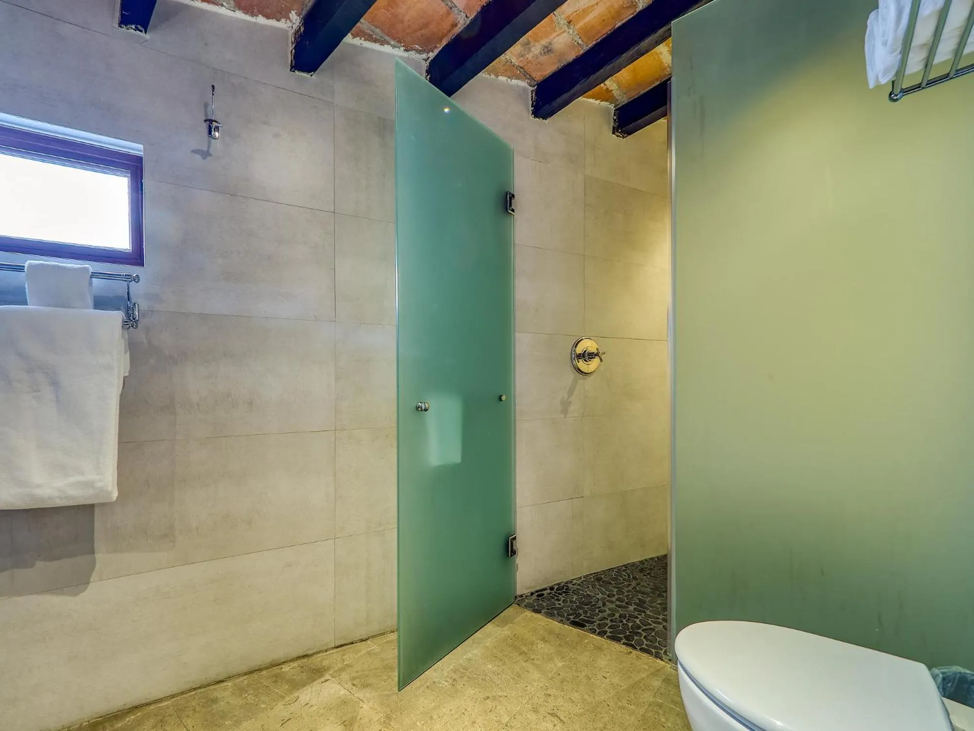 Bathroom in Maxwell Residences at Indah