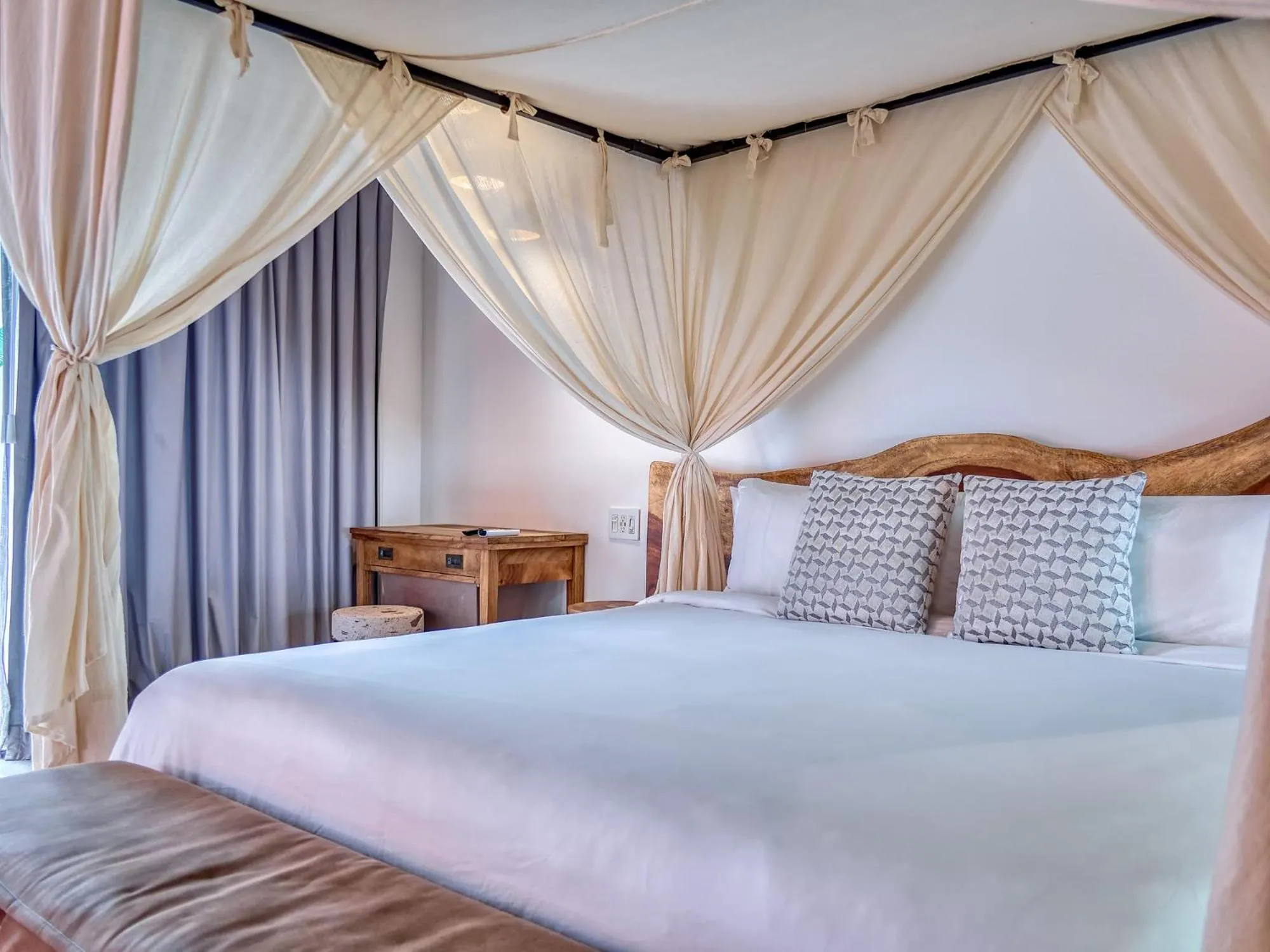 Photo of the whole room, Bed in Maxwell Residences at Indah