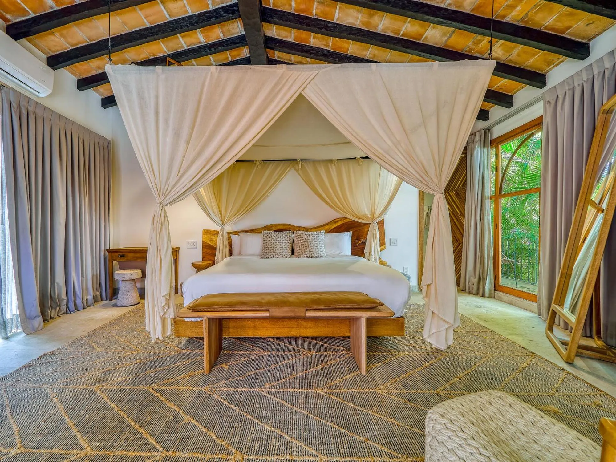 Bedroom, Bed in Maxwell Residences at Indah