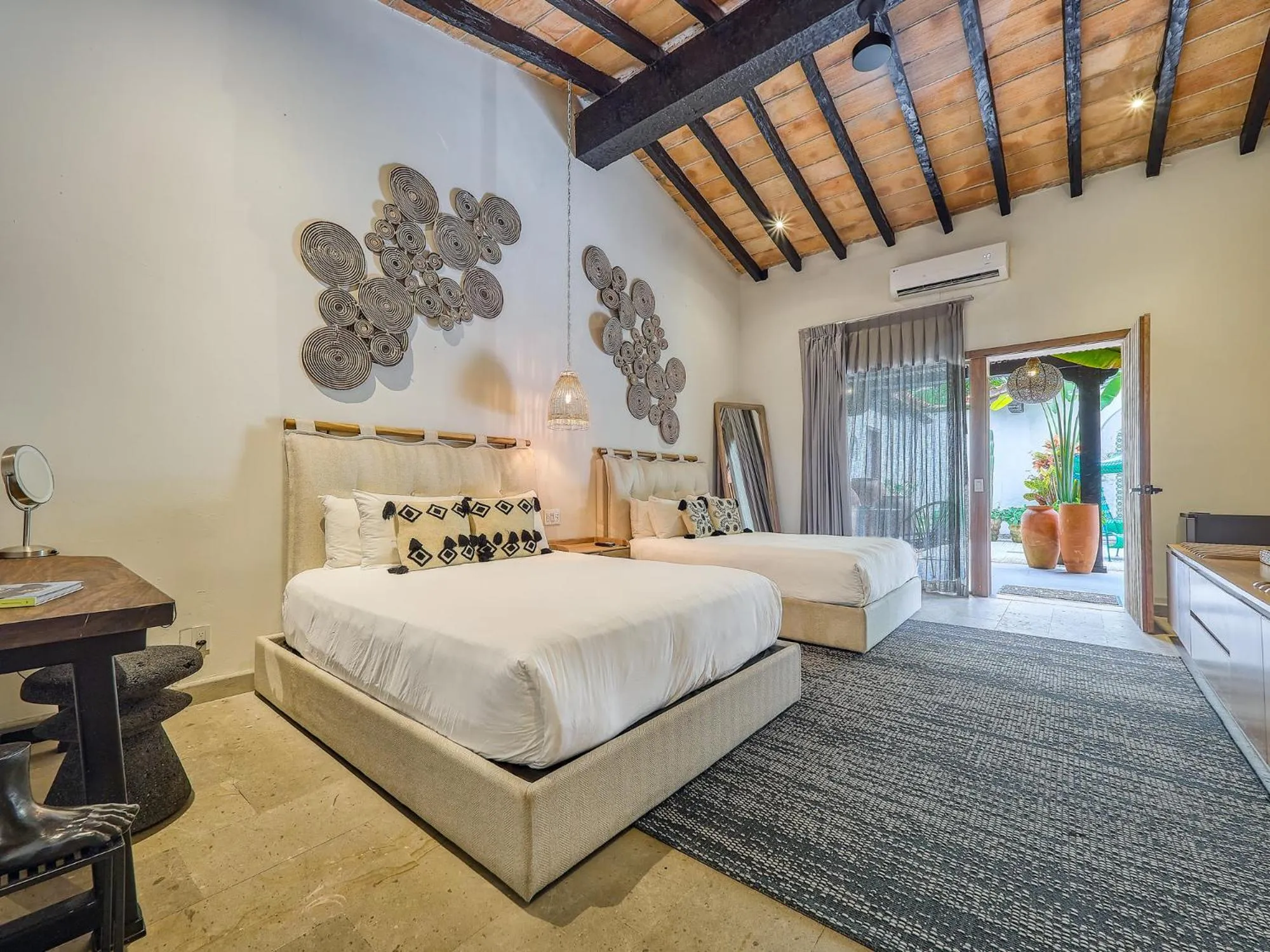 Photo of the whole room, Bed in Maxwell Residences at Indah