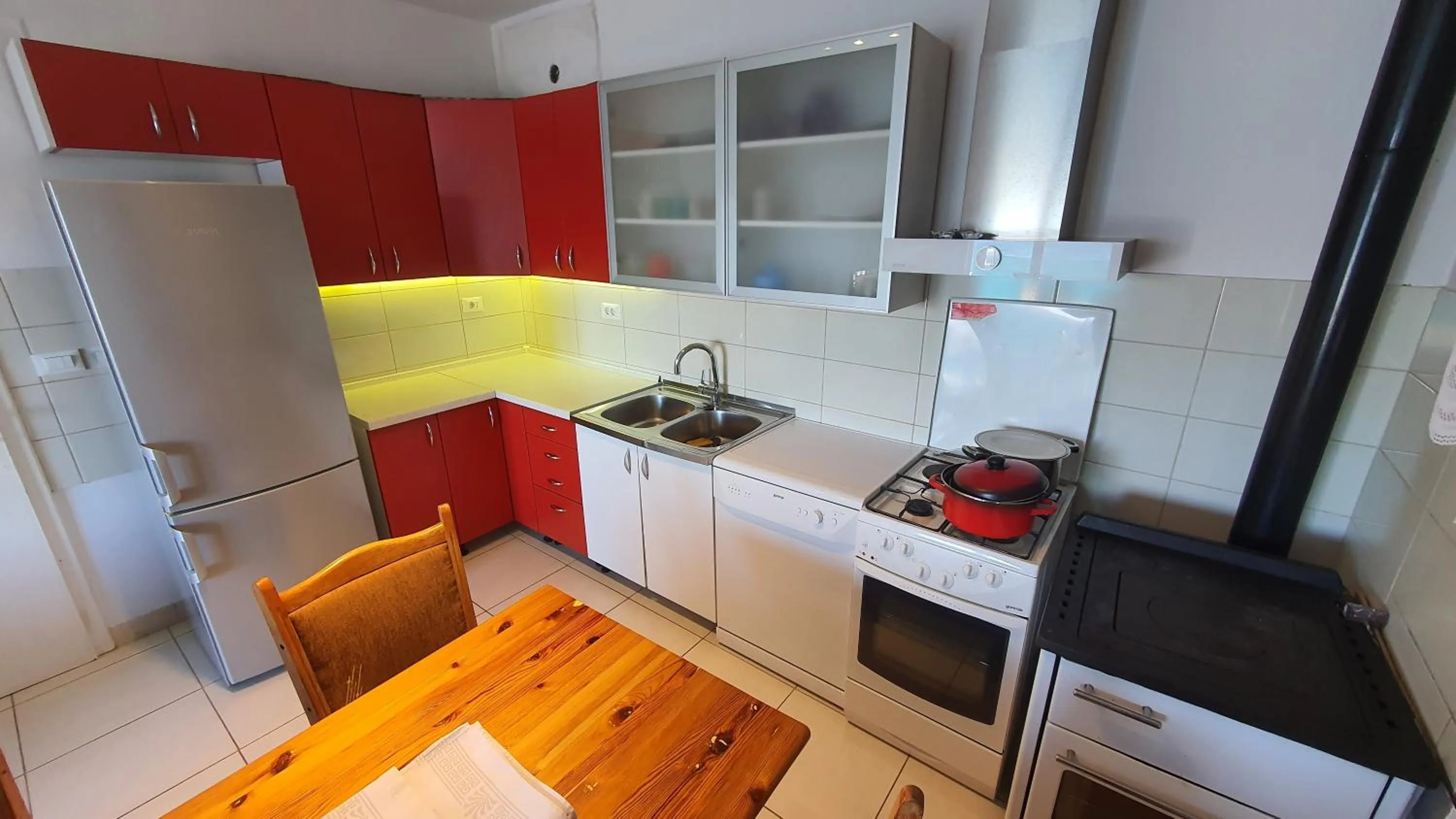 Kitchen or kitchenette in Villa Wind Apartments