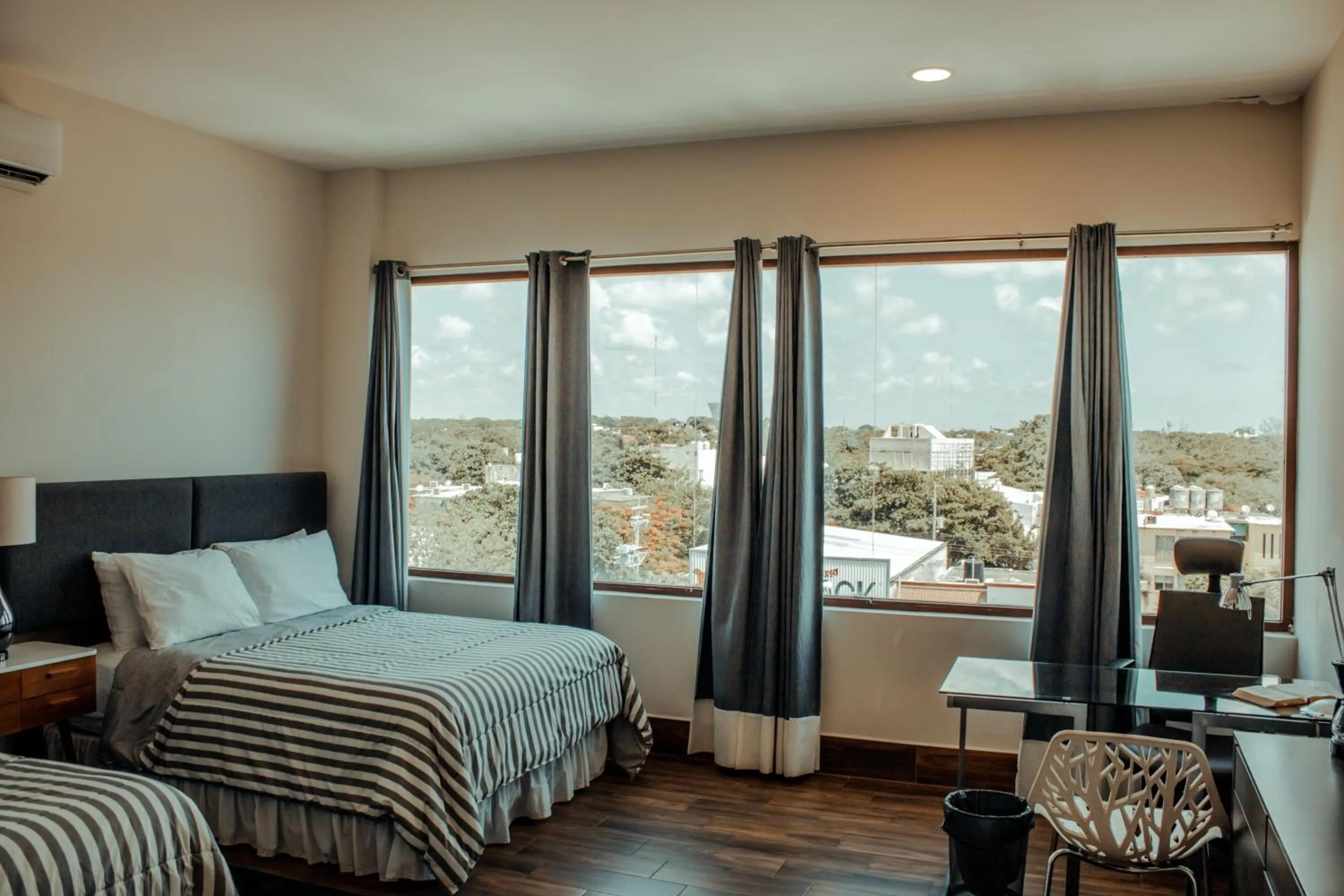 Bedroom, Bed in Sky Inn Hotel - Cancun