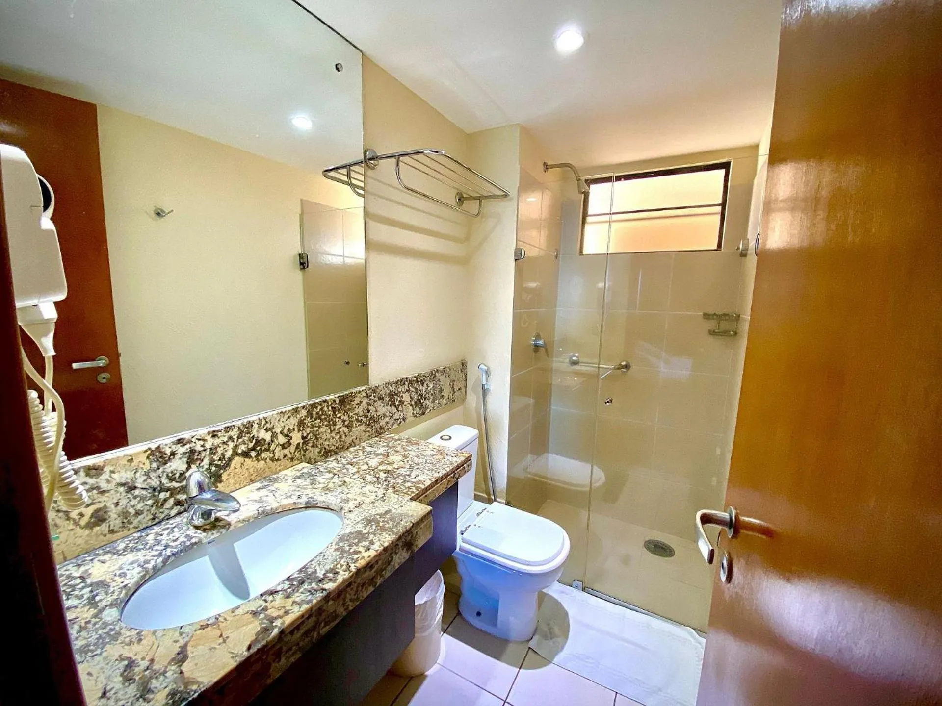 Toilet in Natal Plaza #1202 - Suíte Vista Mar por Carpediem