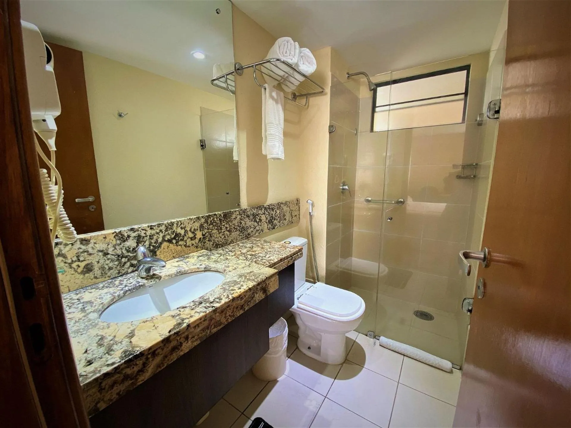 Toilet in Natal Plaza #1202 - Suíte Vista Mar por Carpediem