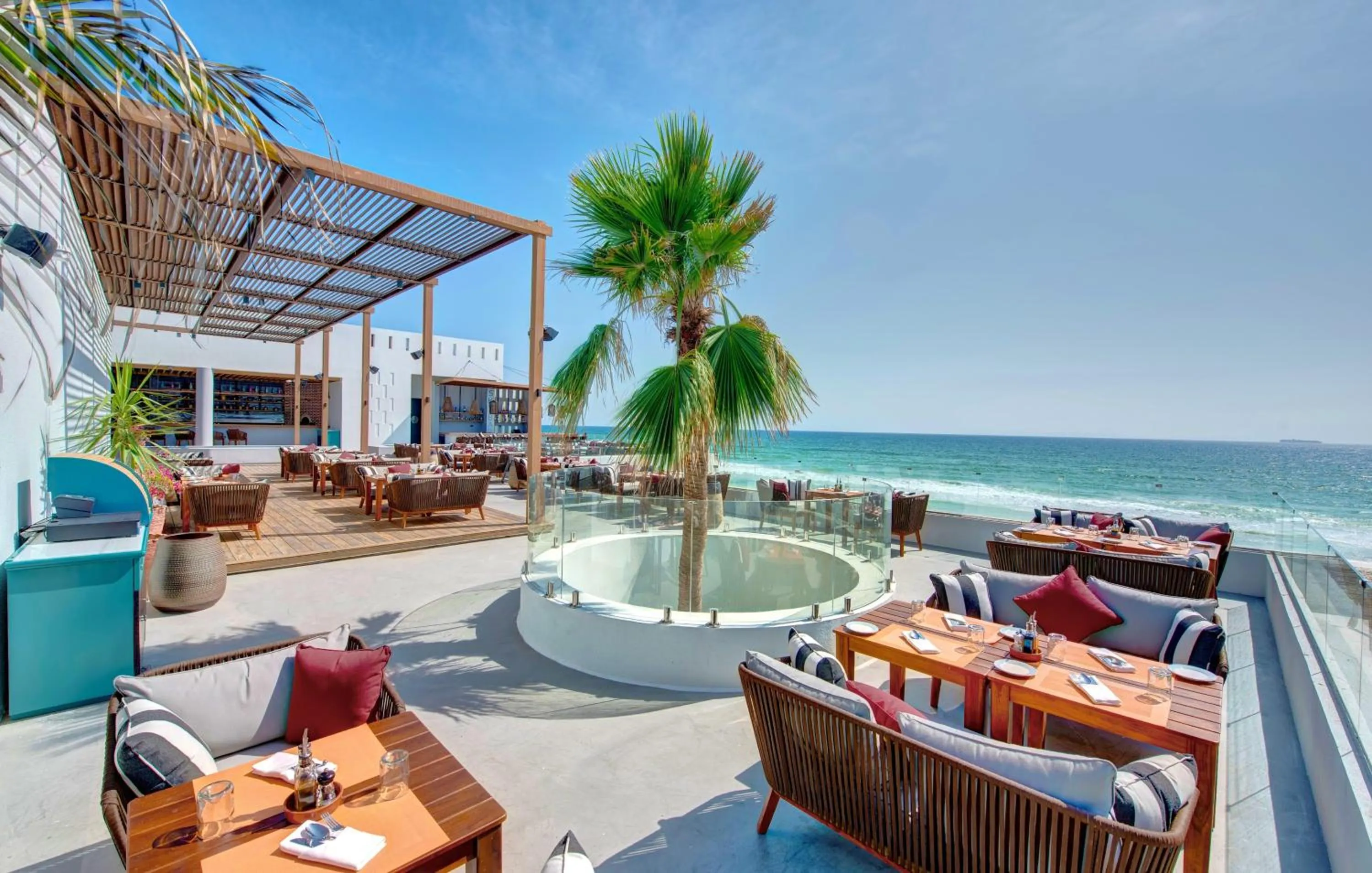 Restaurant/places to eat in Crowne Plaza Resort Salalah by IHG