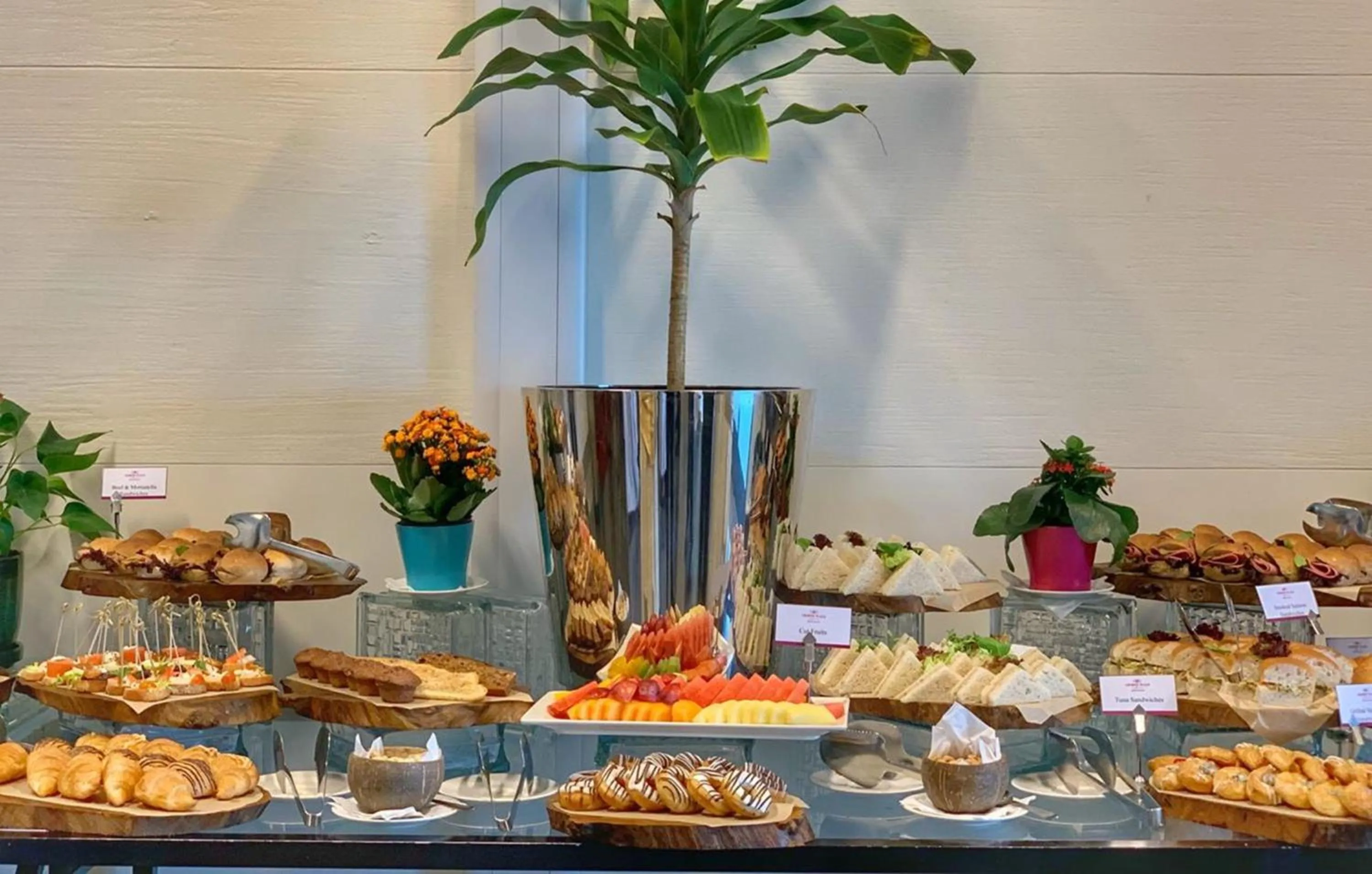 Meeting/conference room in Crowne Plaza Resort Salalah by IHG