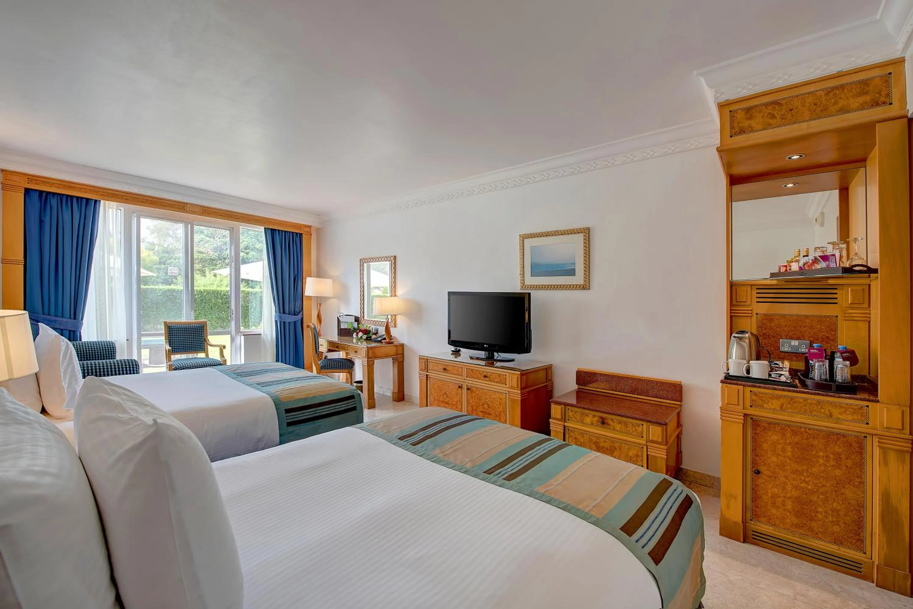 Photo of the whole room, Bed in Crowne Plaza Resort Salalah by IHG