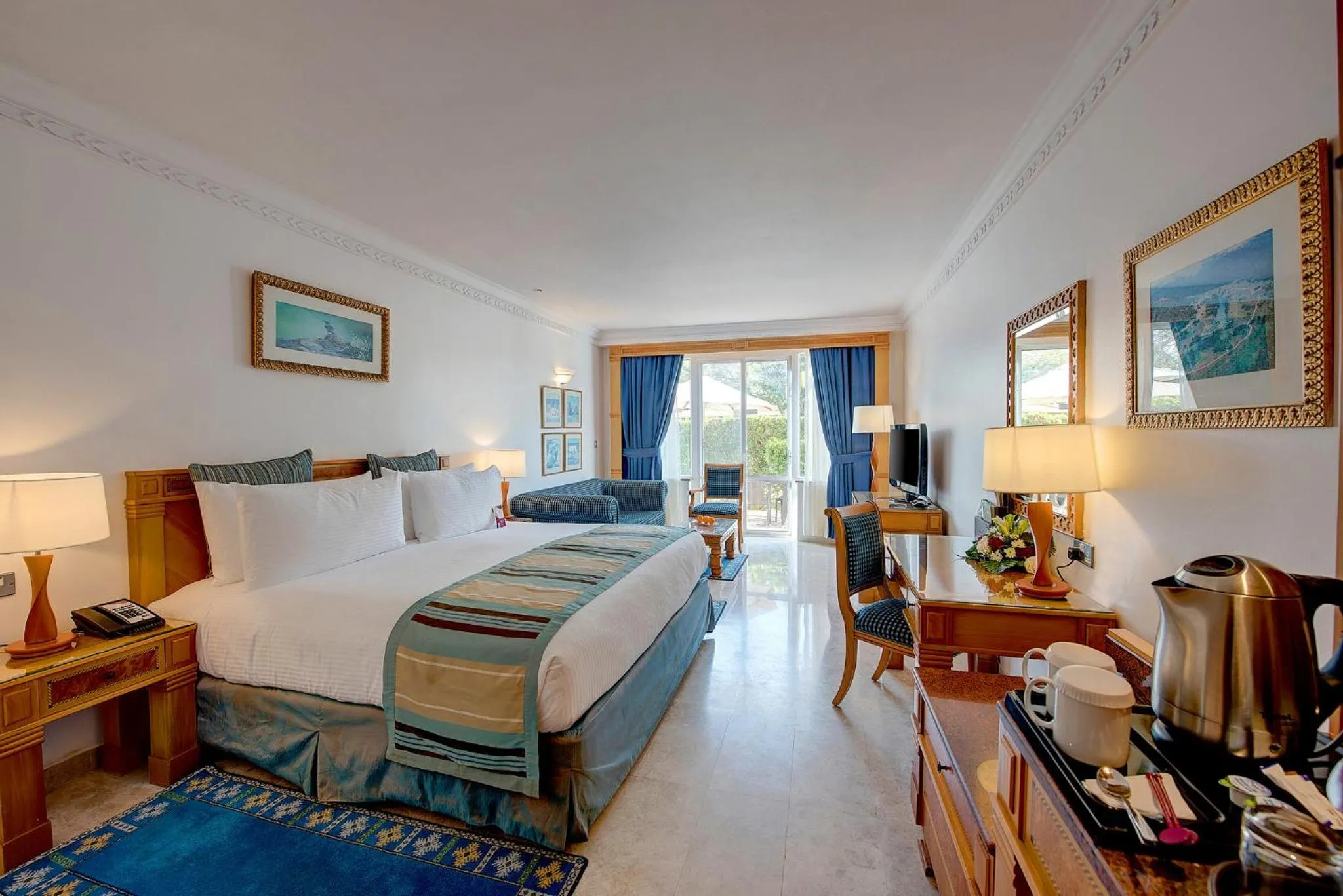 Photo of the whole room, Bed in Crowne Plaza Resort Salalah by IHG