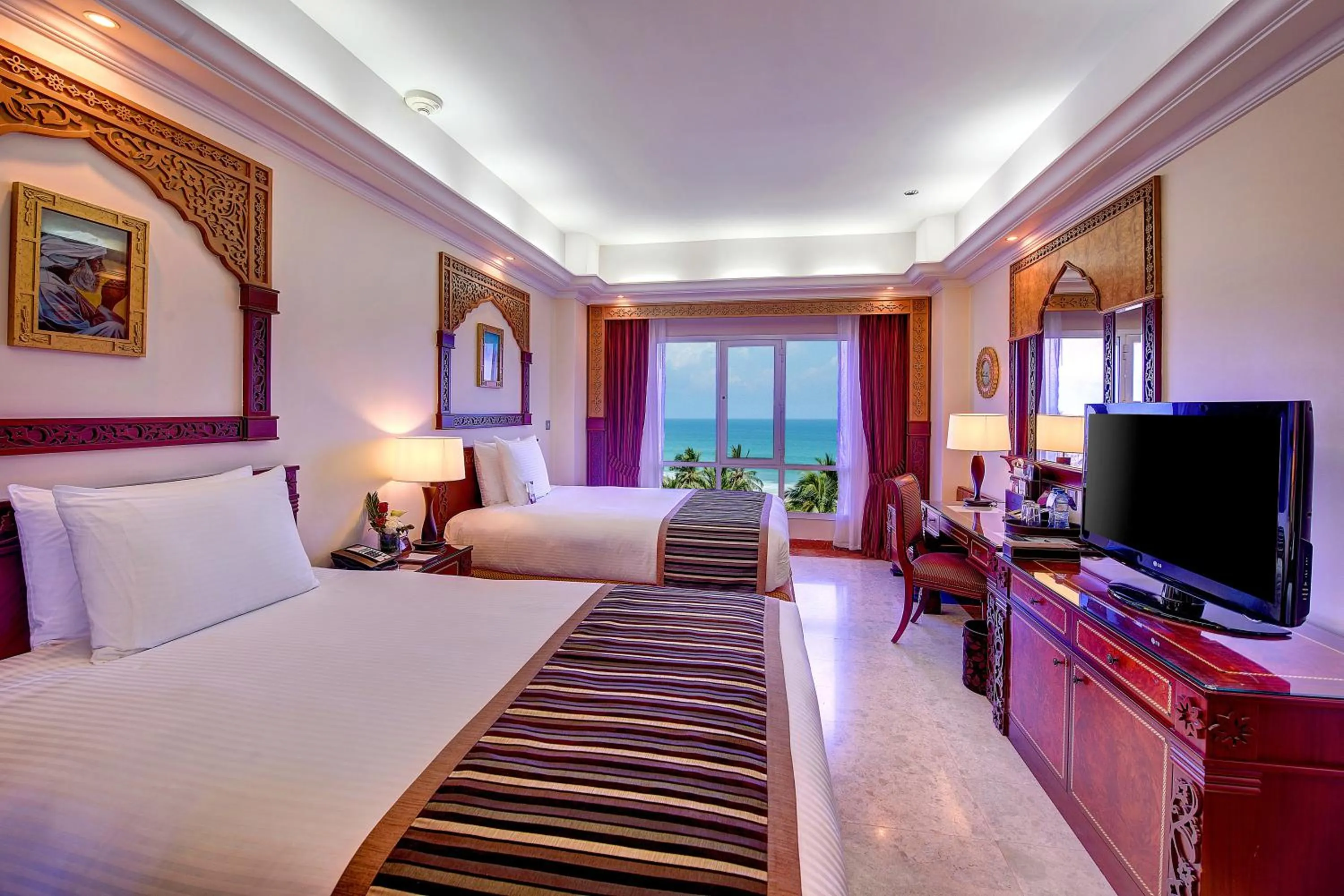 Photo of the whole room, Bed in Crowne Plaza Resort Salalah by IHG