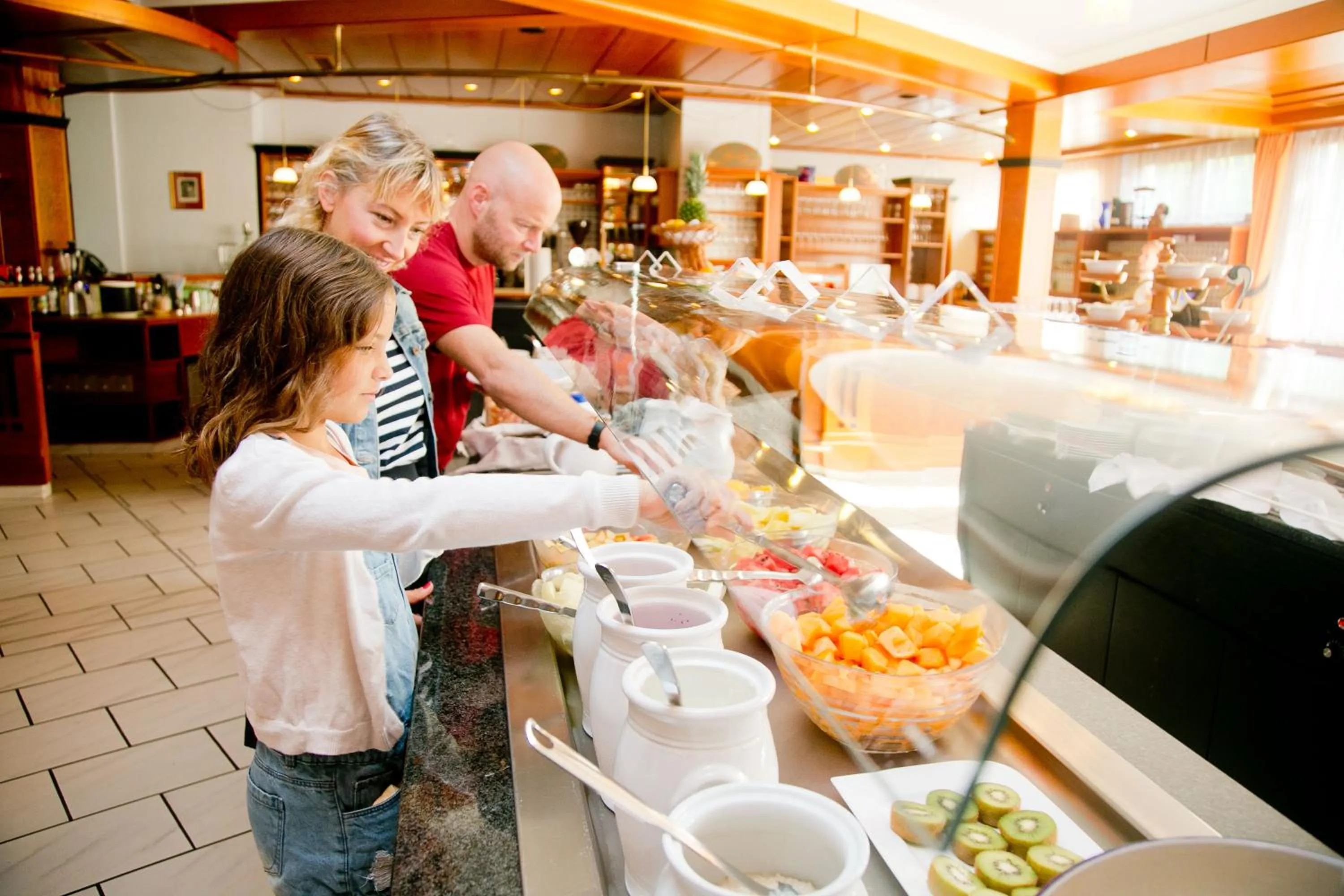 Buffet breakfast in Hotel Birkenhof am See