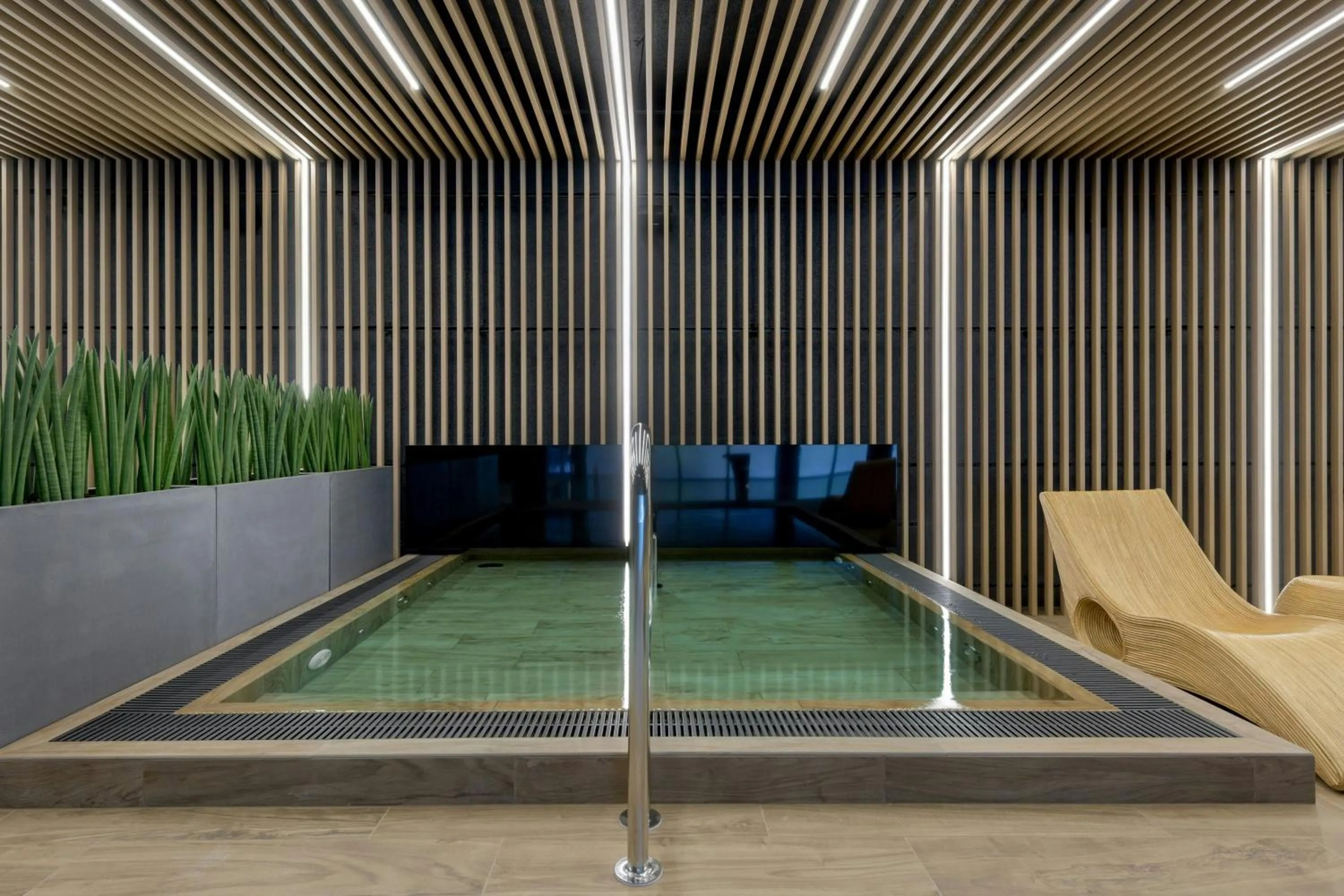 Swimming pool in AC Hotel by Marriott Krakow