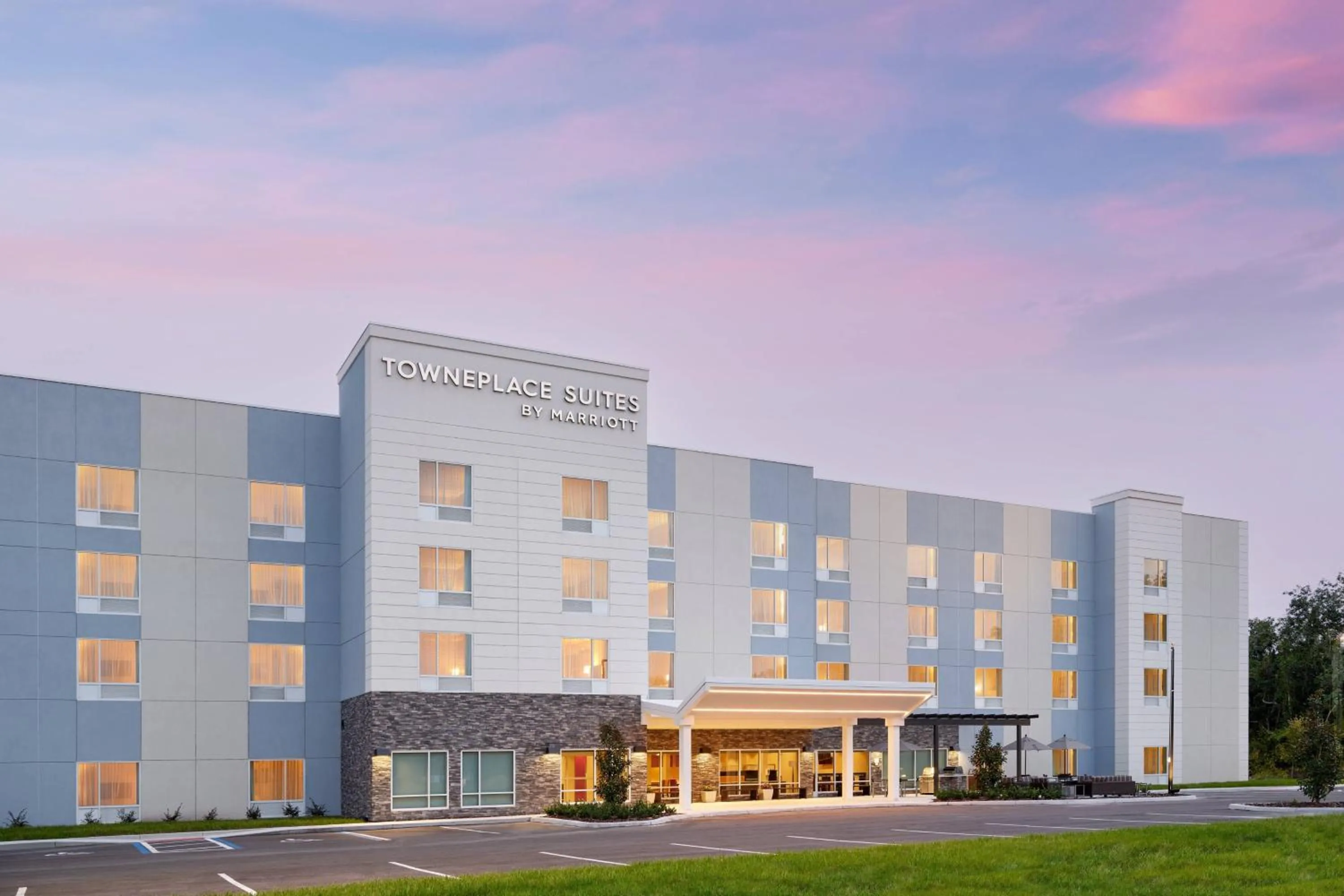 Property building in TownePlace Suites by Marriott Leesburg