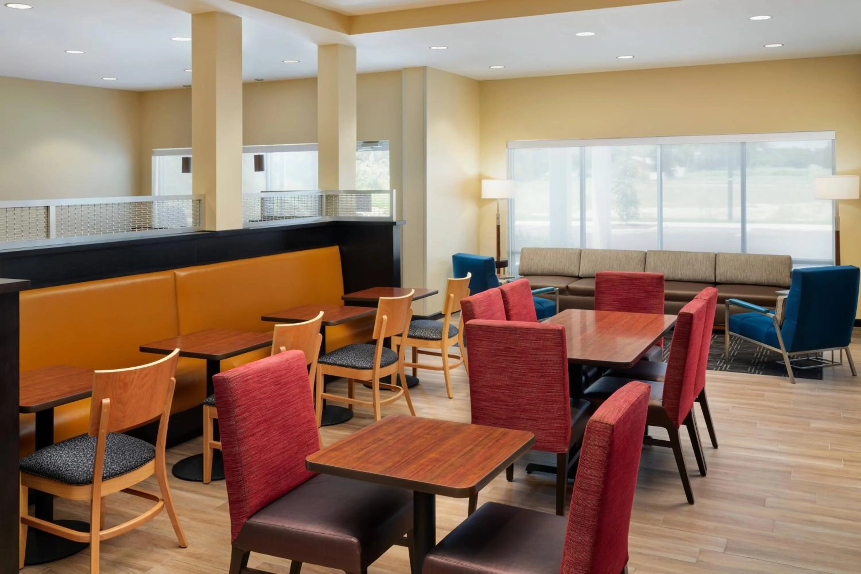 Lobby or reception in TownePlace Suites by Marriott Leesburg