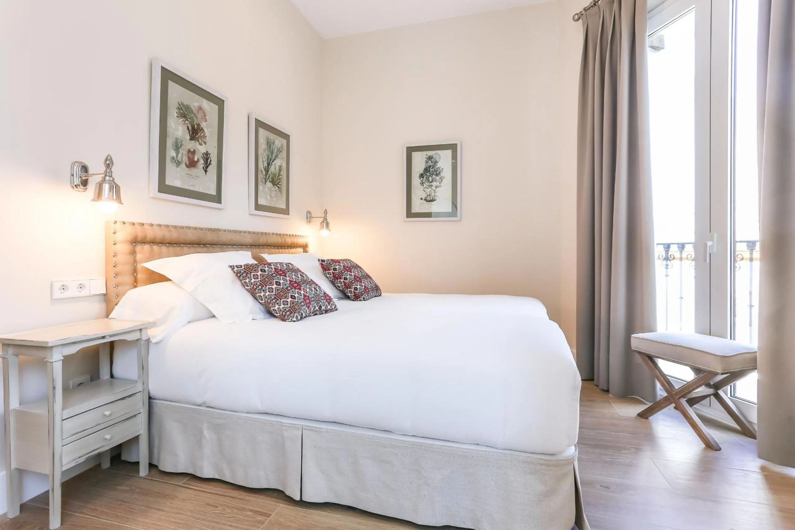 Bed in Mateo Gago 13