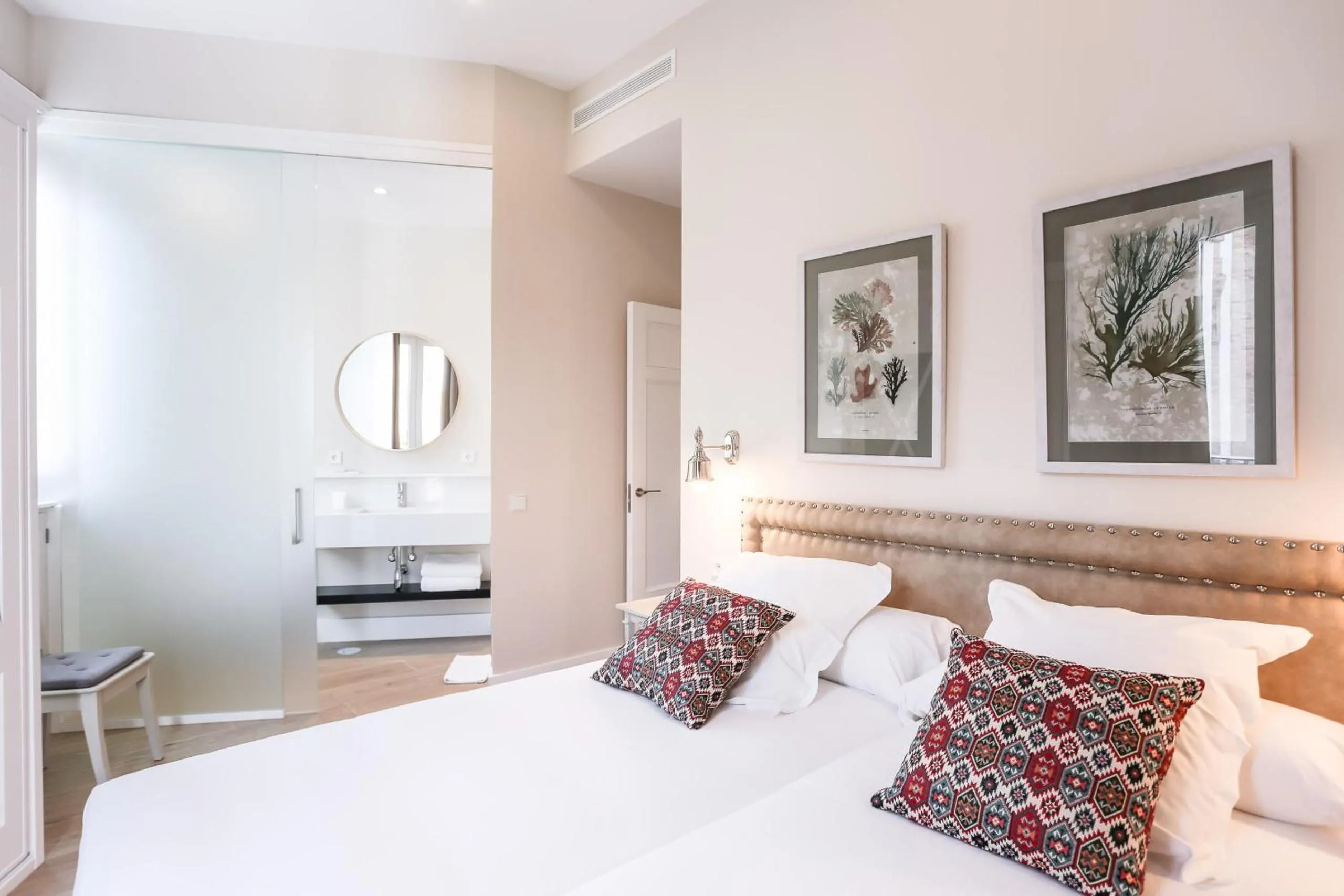 Bed in Mateo Gago 13