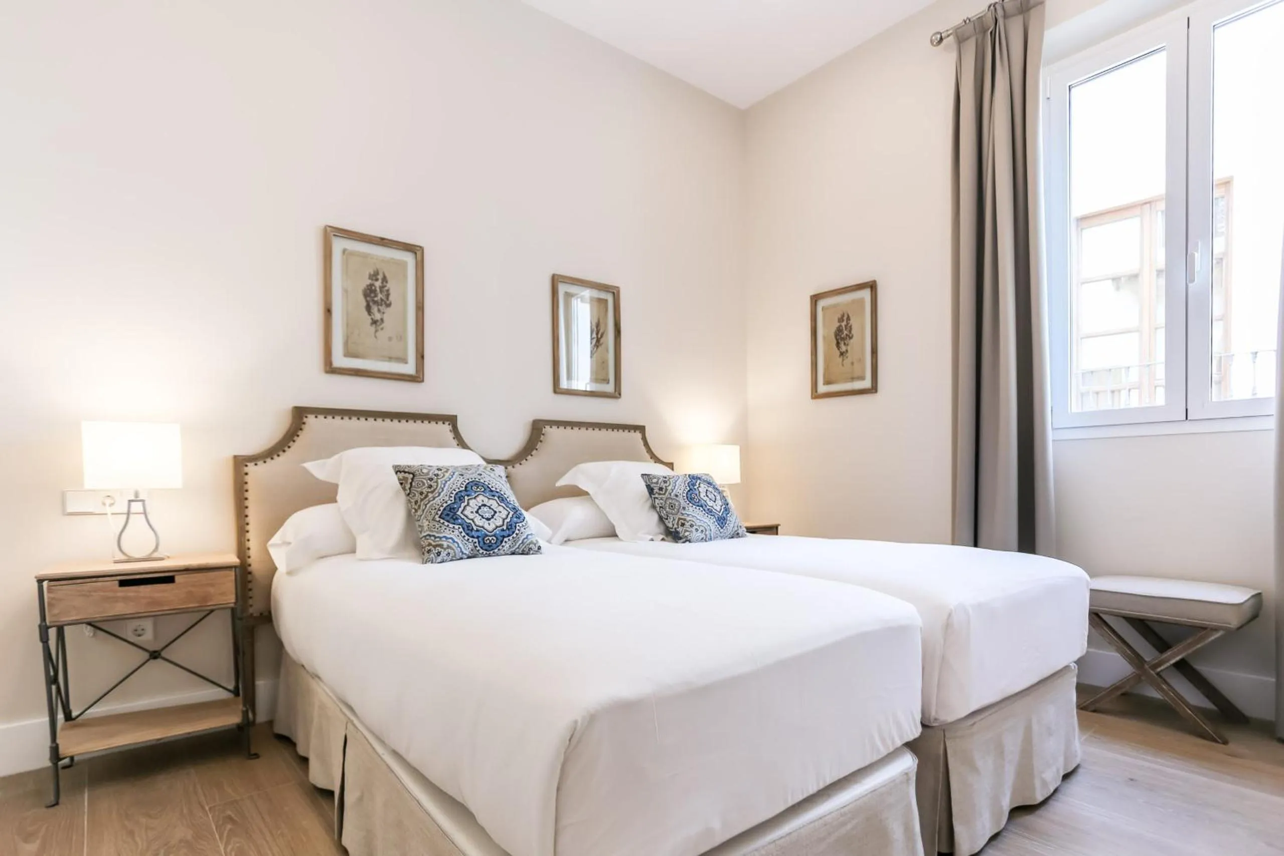 Bed in Mateo Gago 13