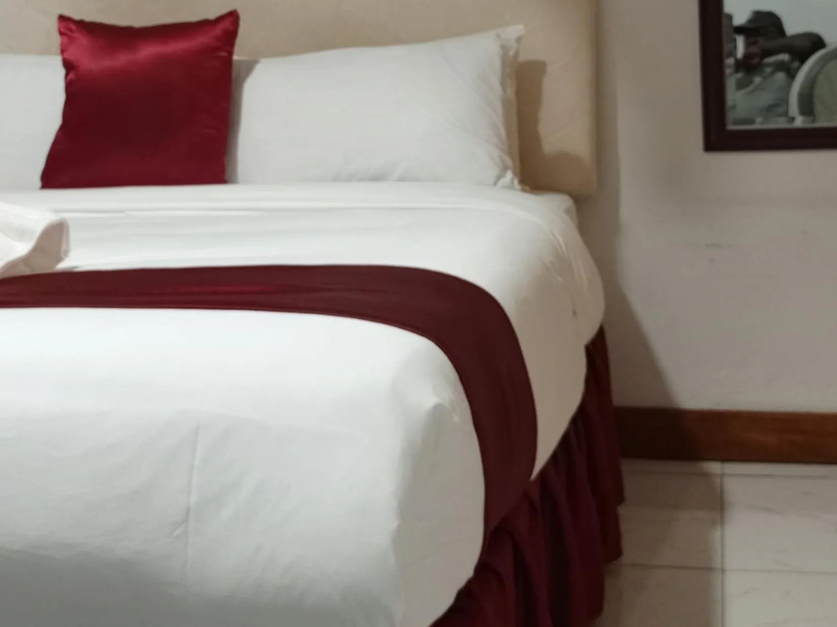Bed in Frontiers Hotel & Conference Entebbe