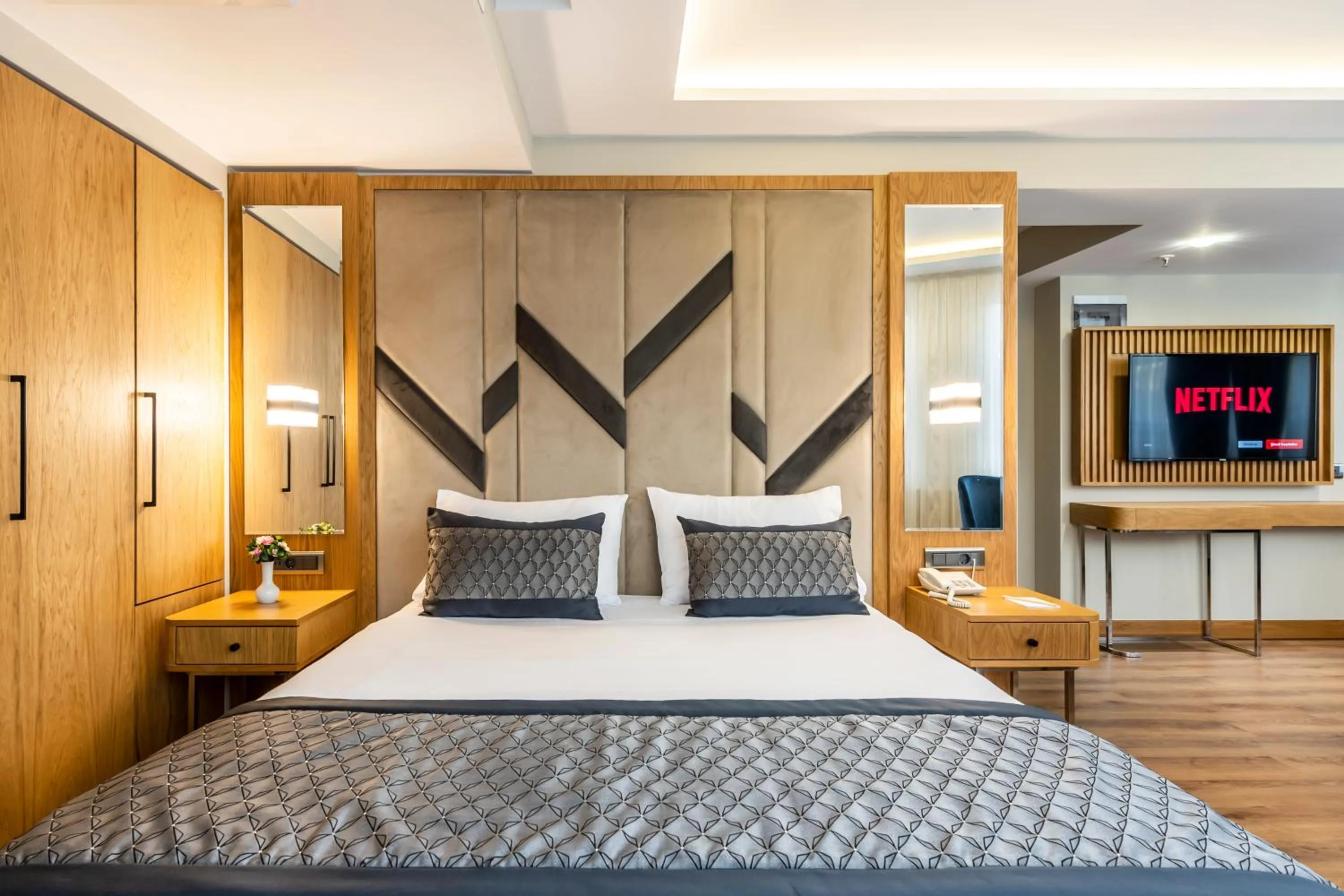 TV and multimedia, Bed in Endican Sultanahmet Hotel