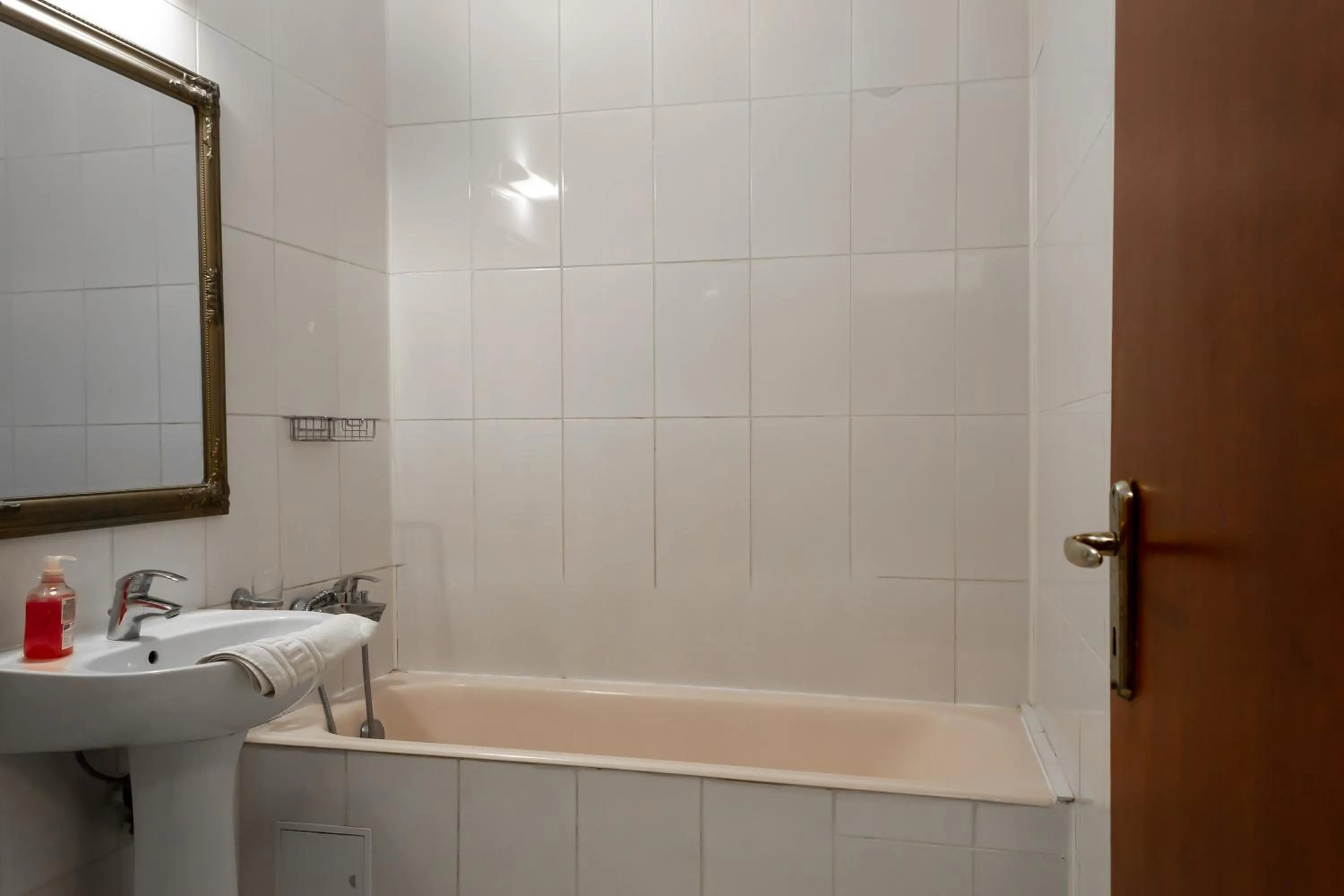 Bathroom in ElStefanino House